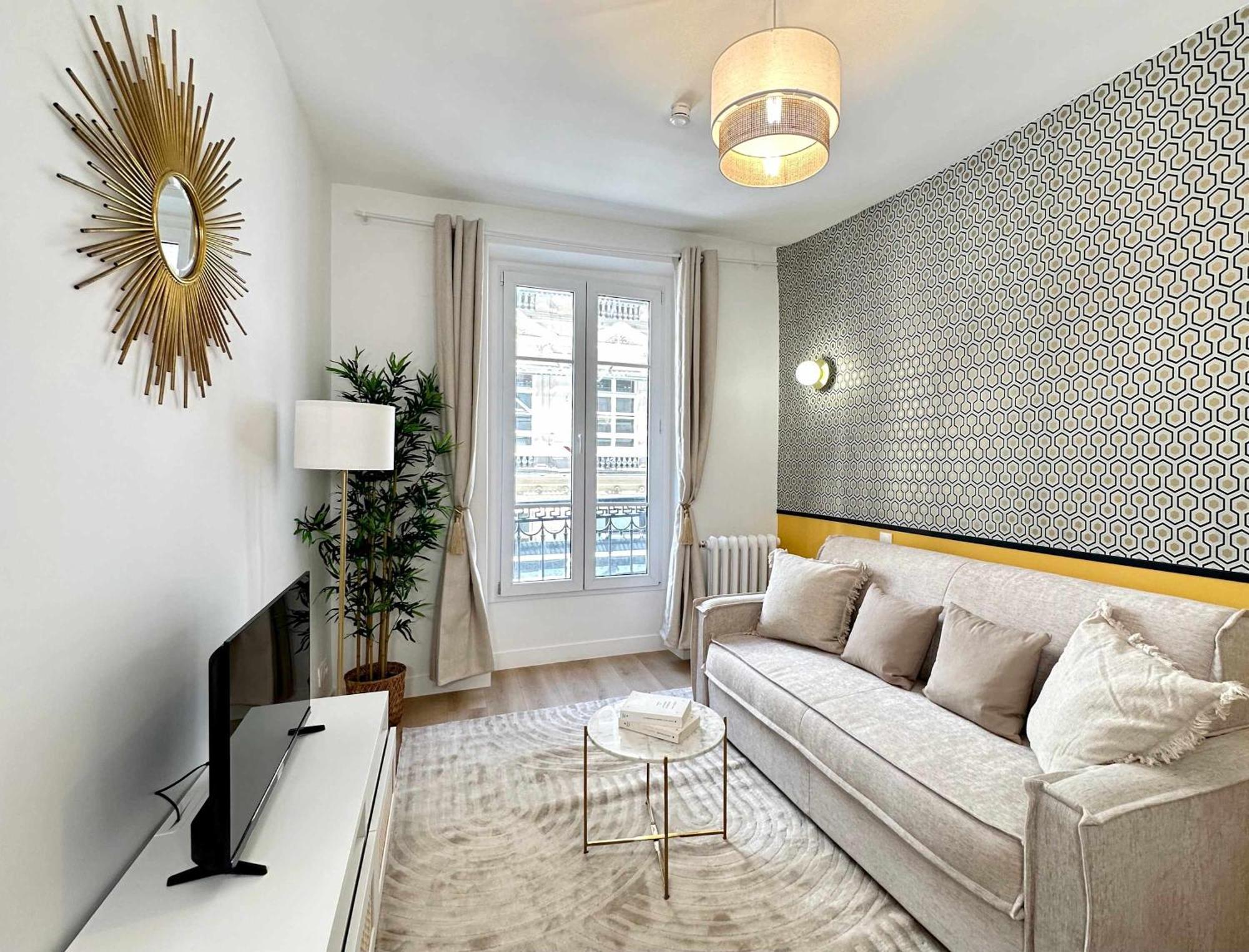 Welcoming Near Opera Apartment *