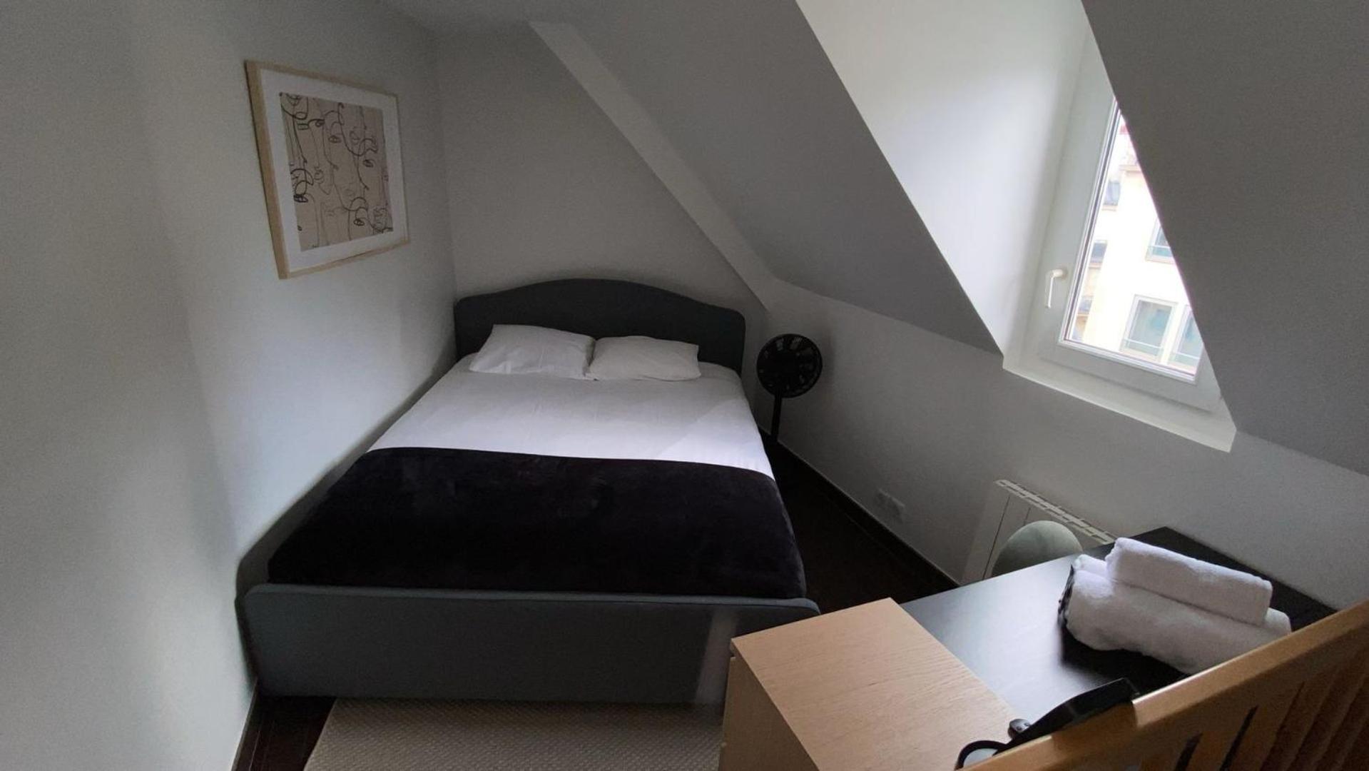 Appartement Le Moka - Duplex & Bright- Near Champs-elysees *