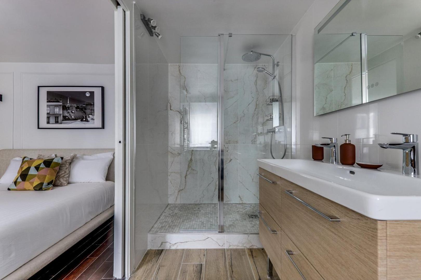 Apartment Le Moka - Duplex & Bright- Near Champs-elysees Paris