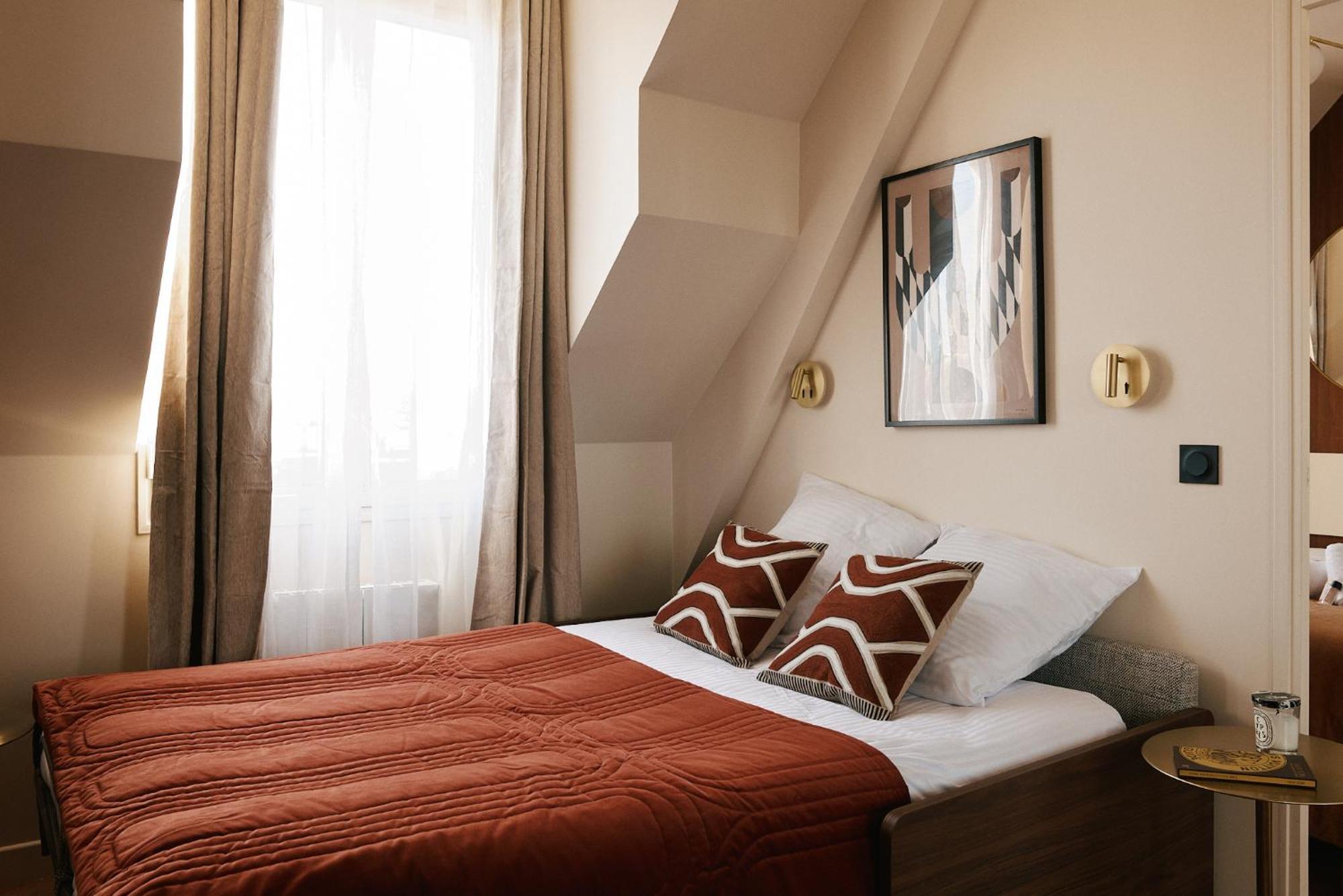 Lavie Maison - 33 Louvre Apartment Paris