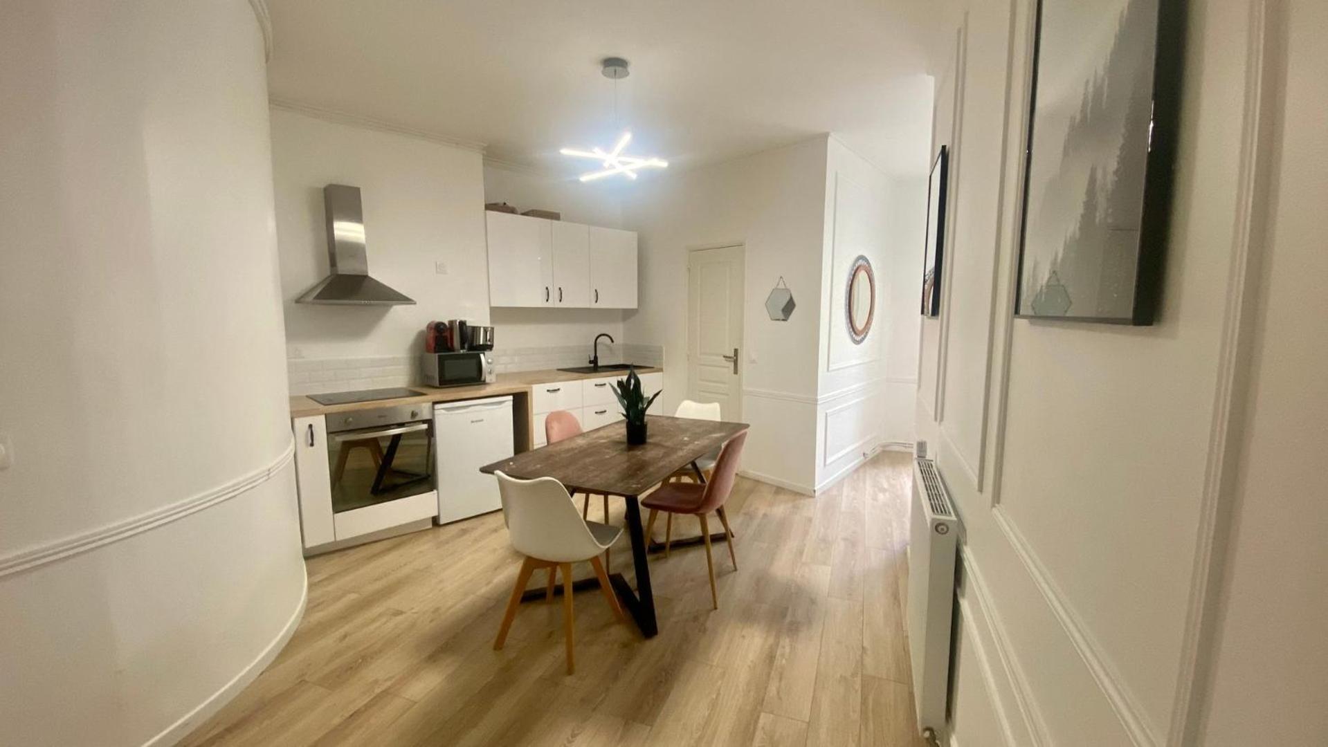 Appartement Confortable Champs Elysees 4p