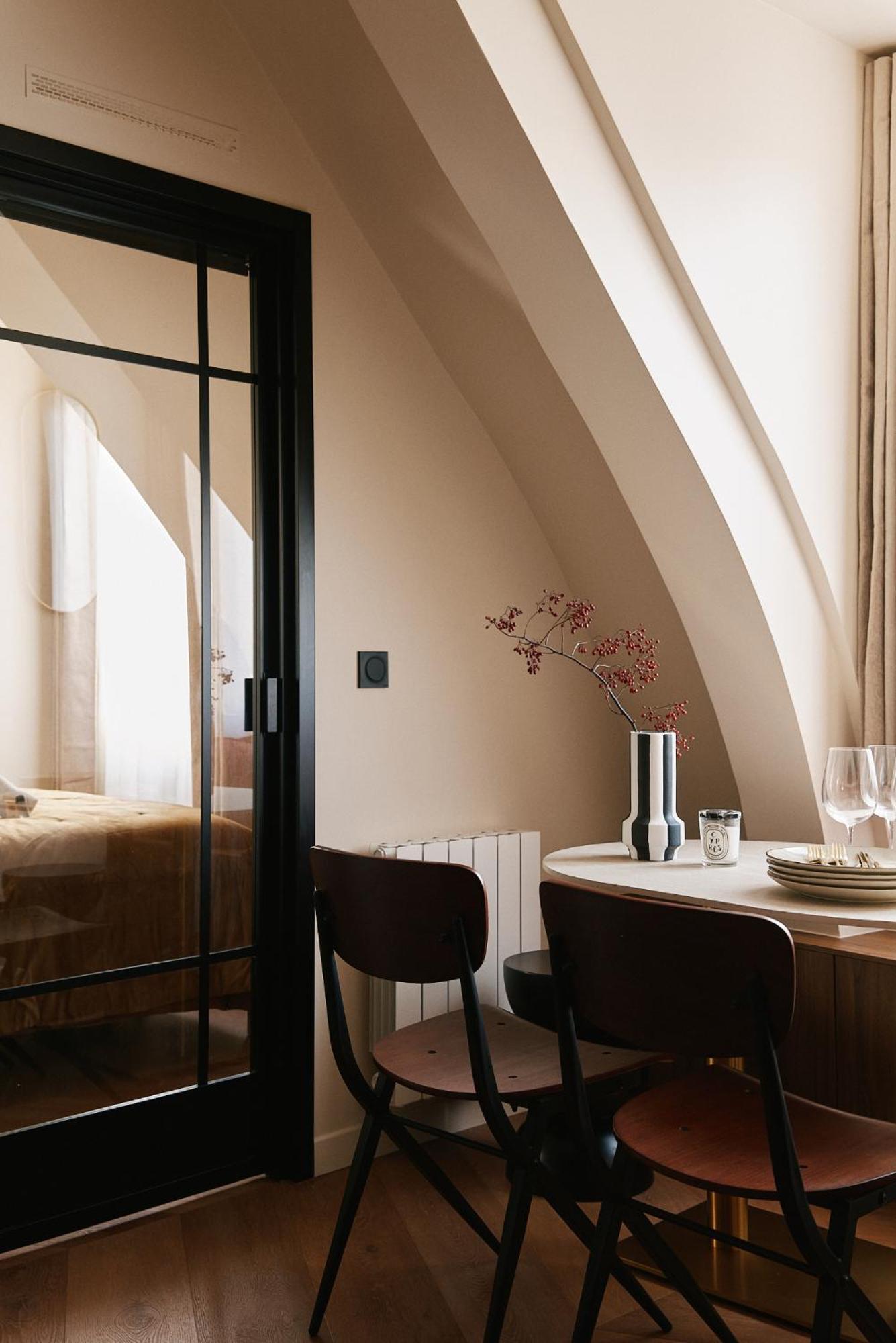 Lavie Maison - 33 Louvre Apartment