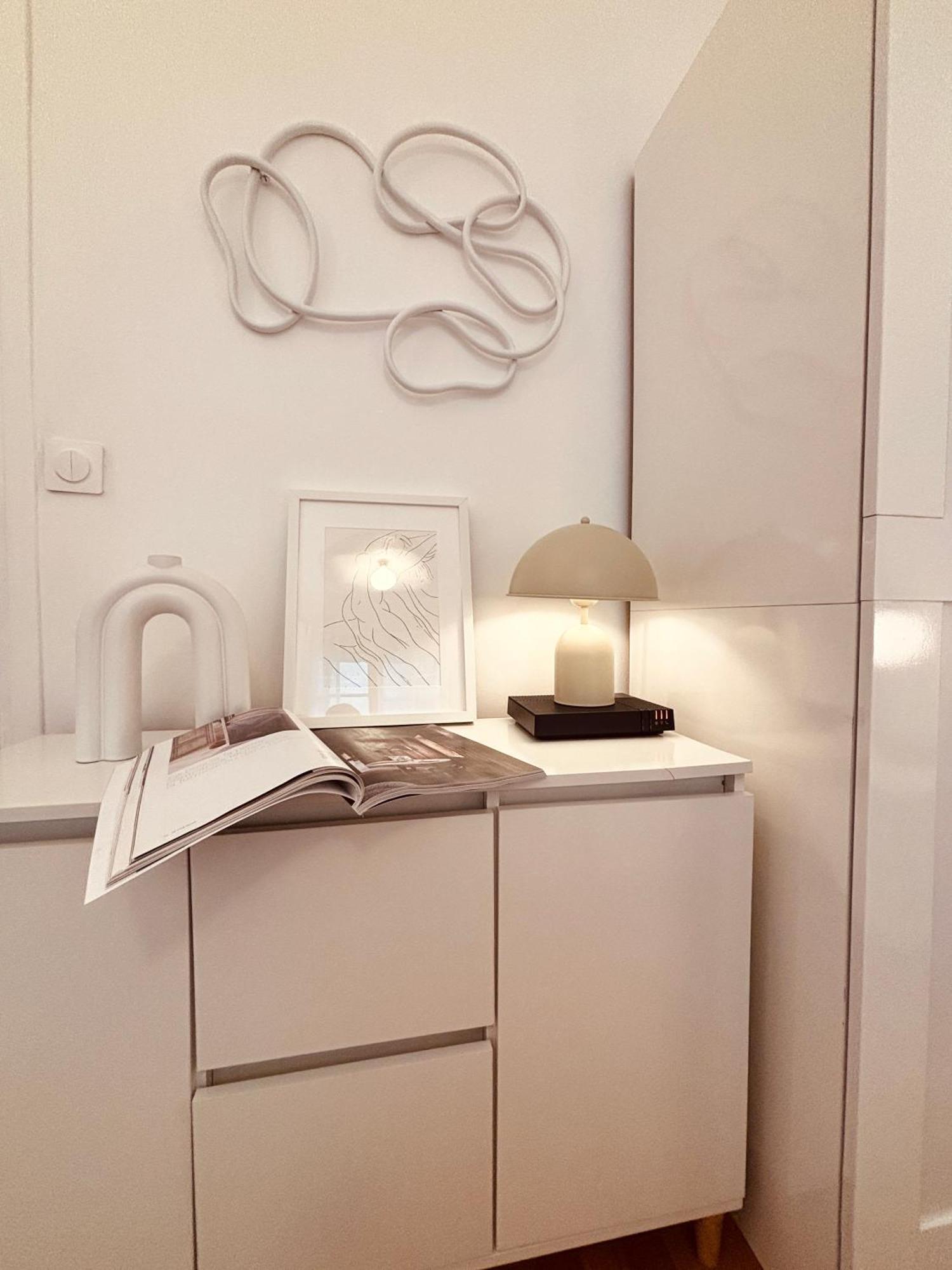Moments, Your Moments Apartment