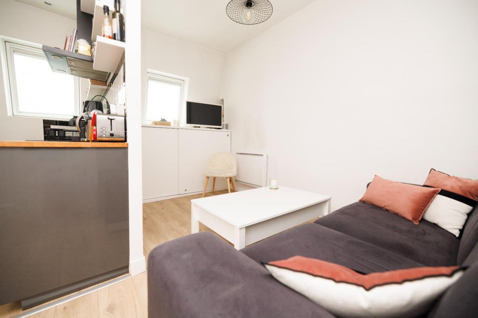 Pres De Montmartre Apartment *