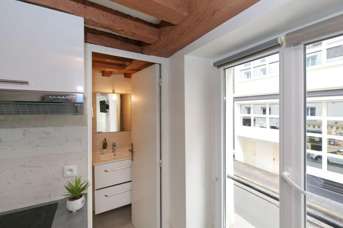 Appartement Parisien 20m2 En Face Du Musee Grevin - 2p - Flat-guest *