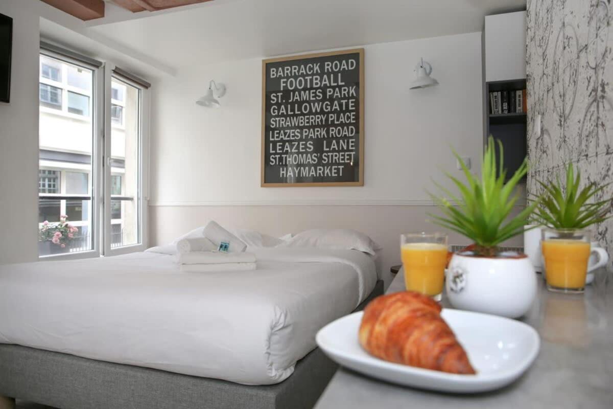 Parisien 20m2 En Face Du Musee Grevin - 2p - Flat-guest Appartement *