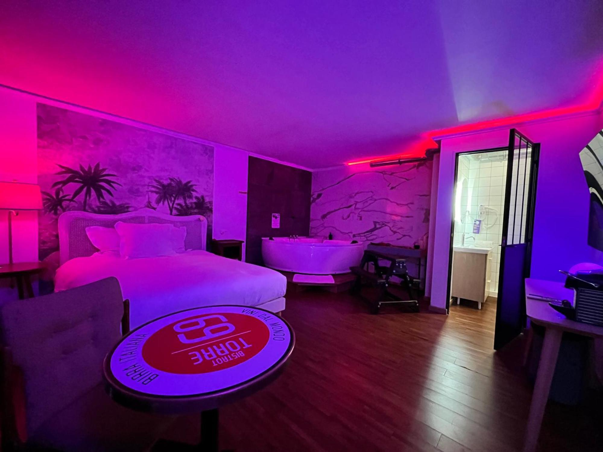 Jacuzzi Hotel Paris