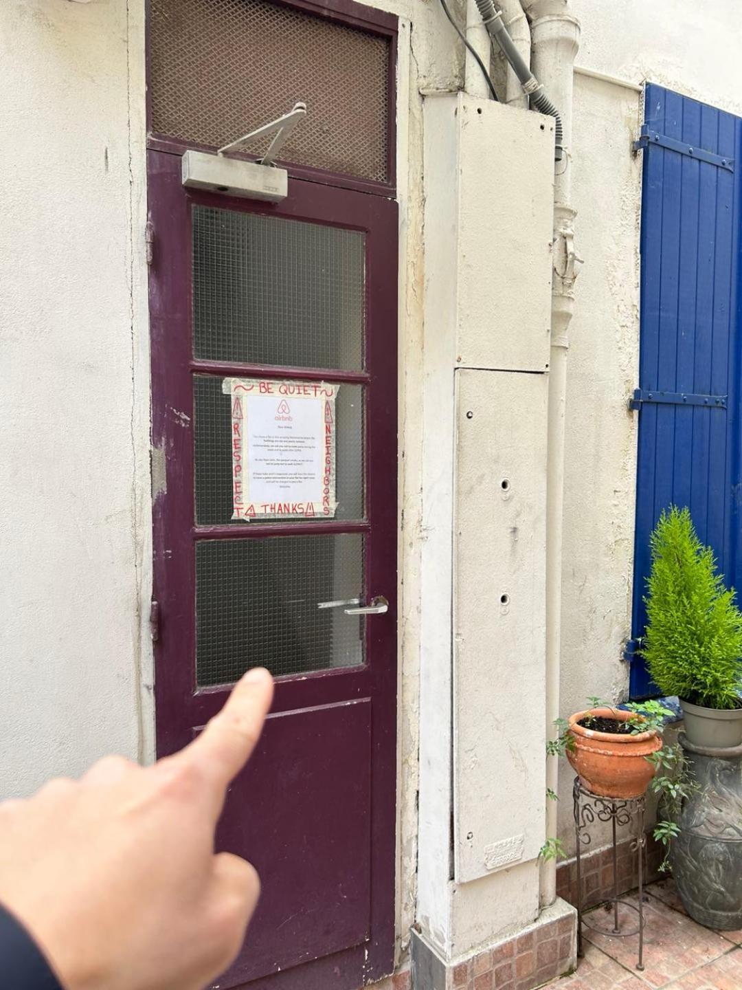 Apartment Comfortable And Secure Montmartre Berthe Paris