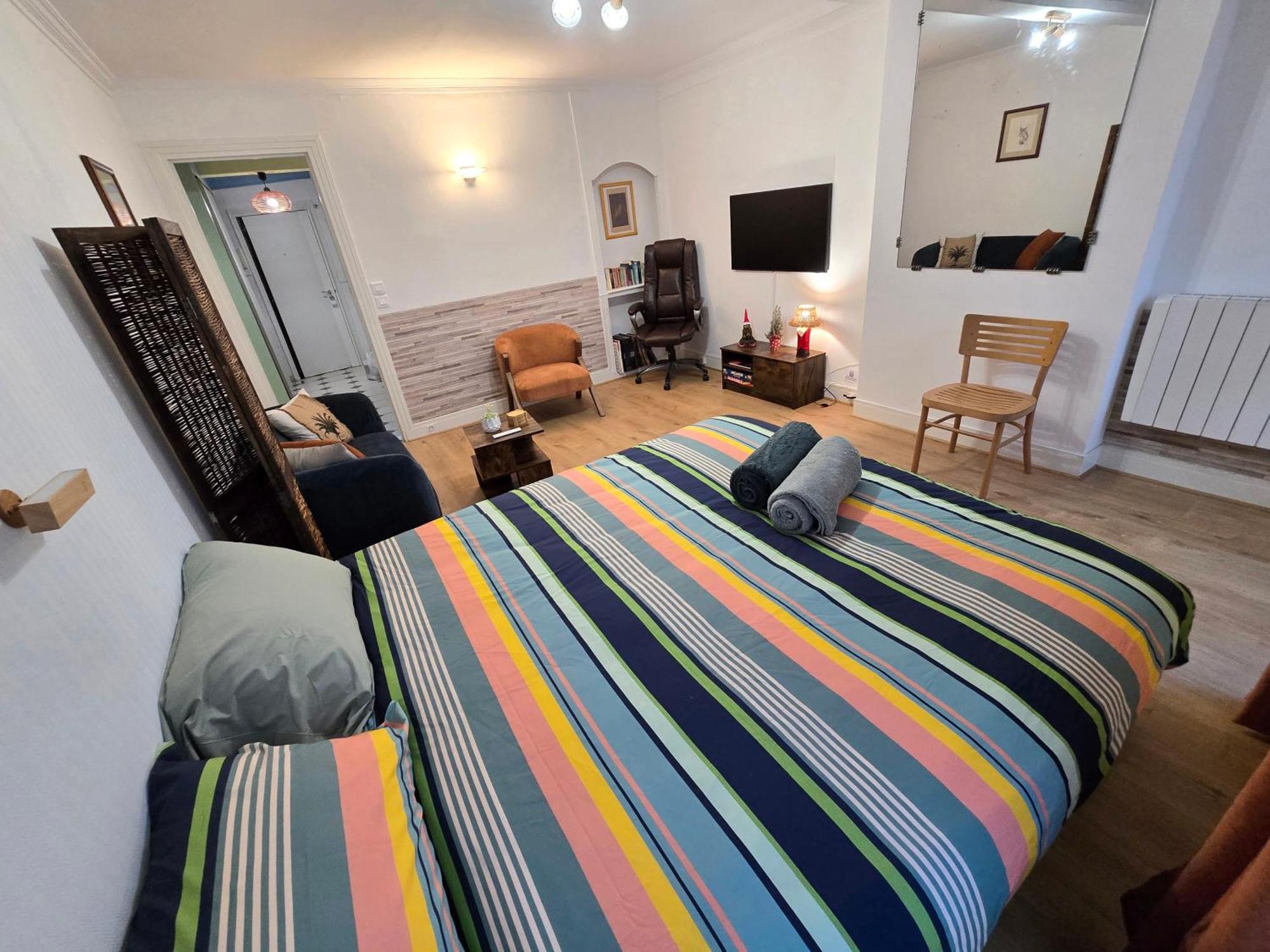 Appartement Confortable Pres Des Transports Paris