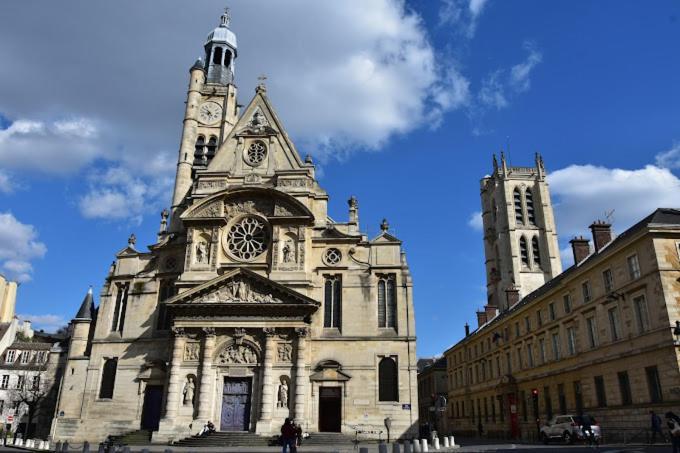Convivial Et Chaleureux Pres De Notre-dame Appartement Paris