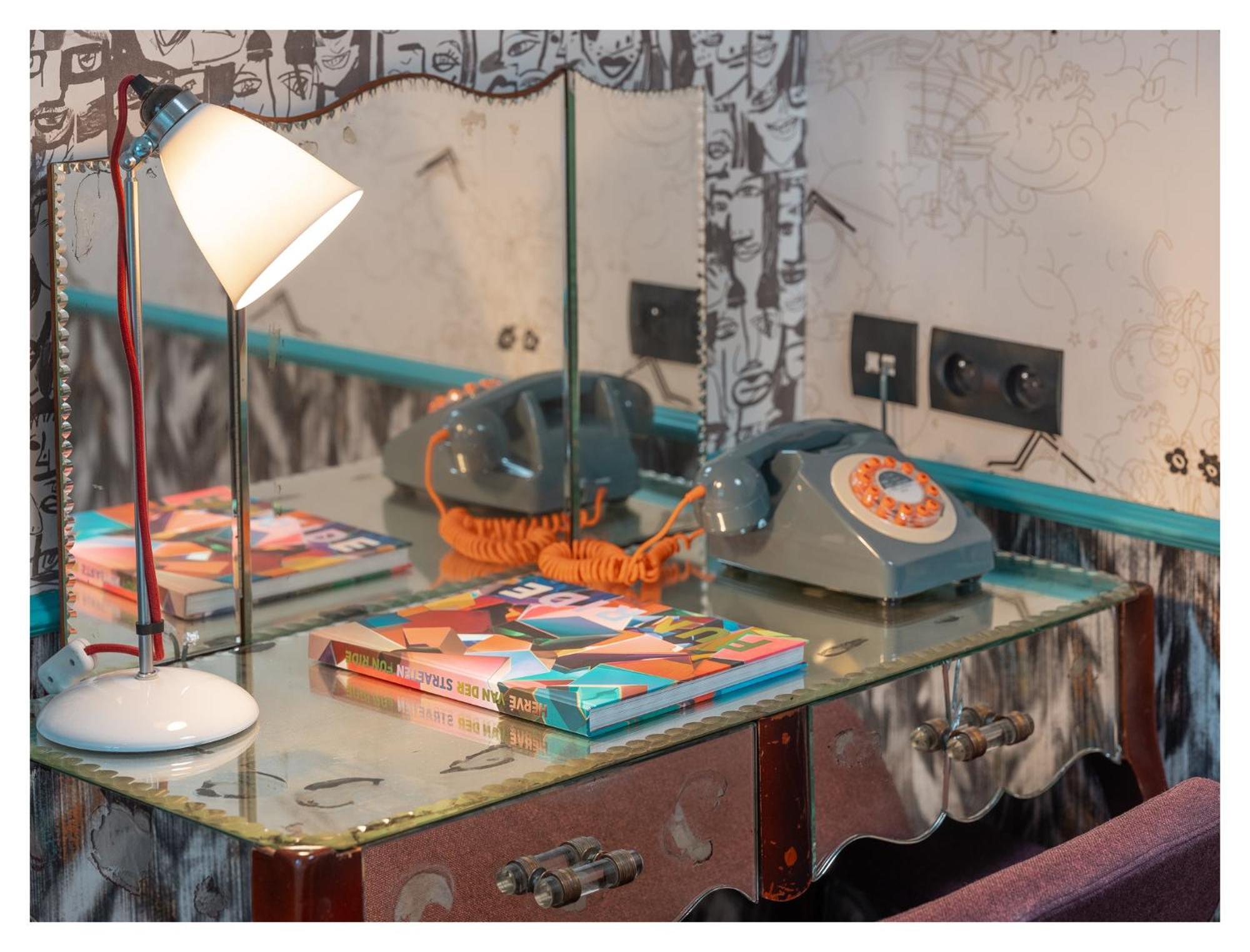 Crayon Rouge By Elegancia Hotel Paris