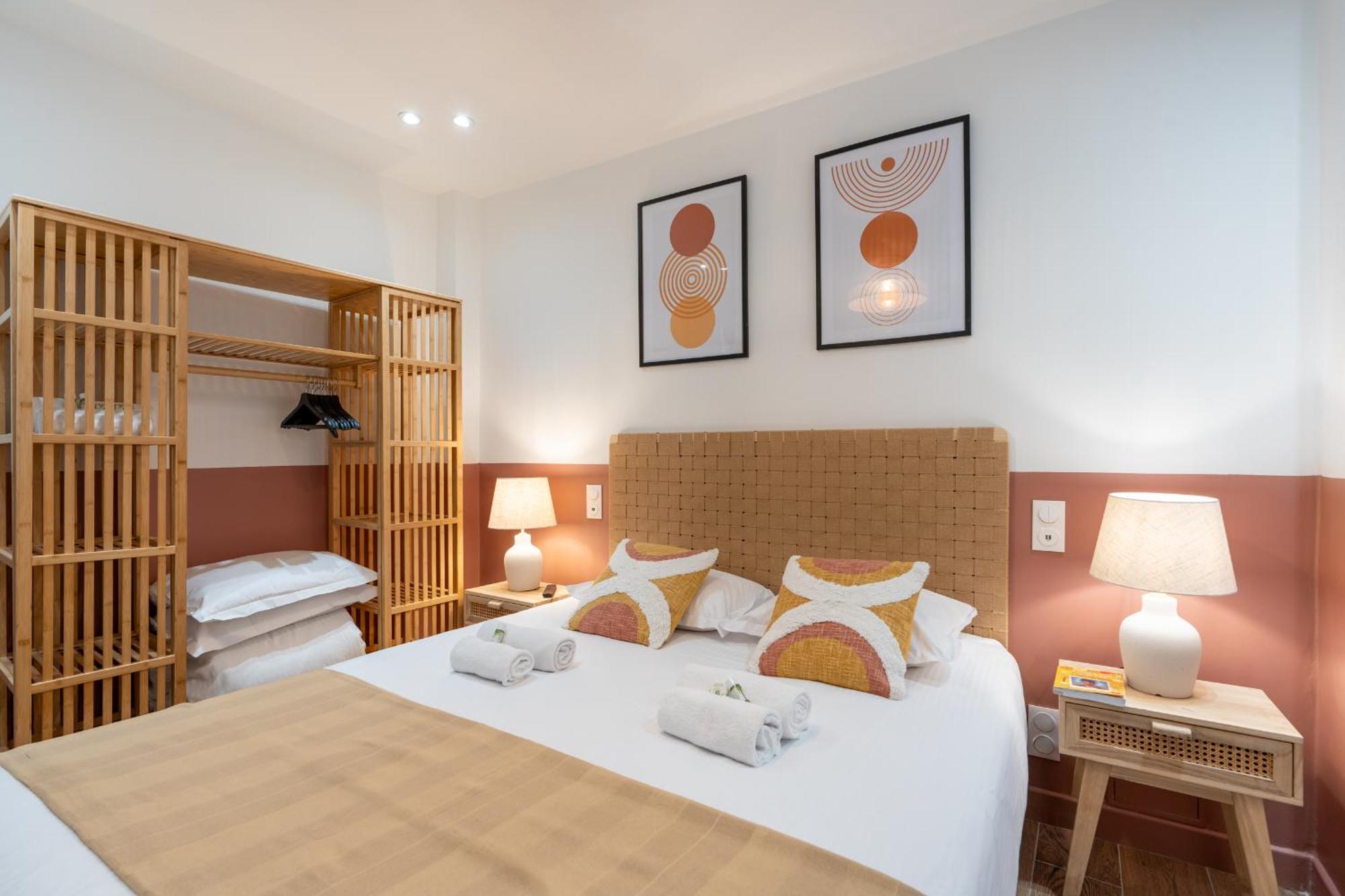 New - Designer Flat For 4 Pp Apartment *