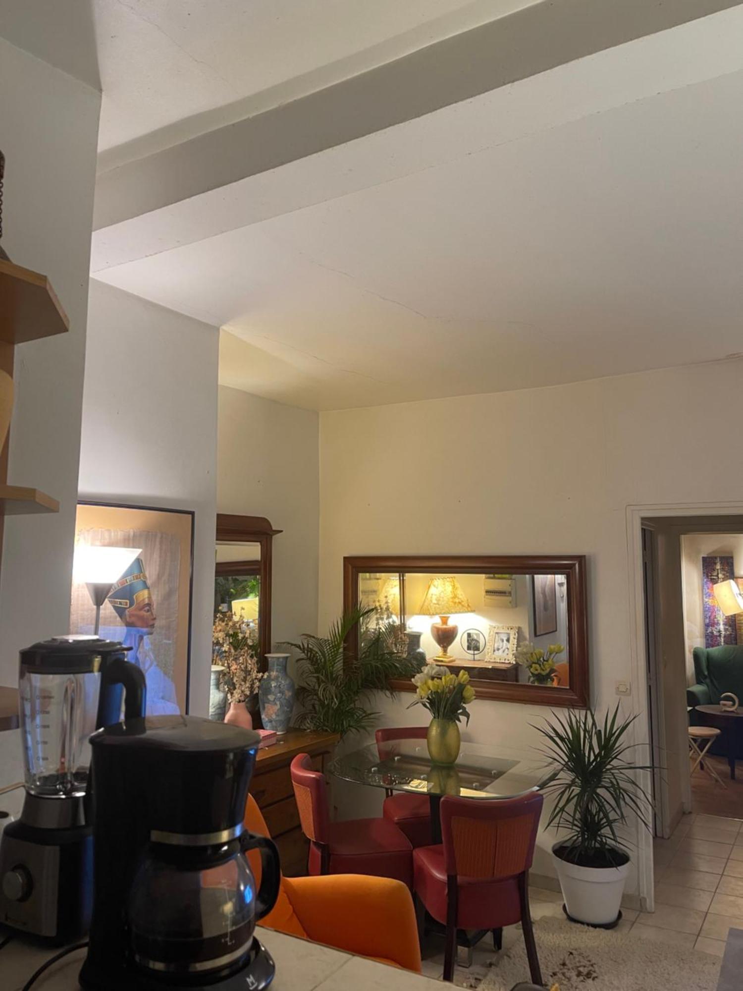 10e Arrondissement Apartment *