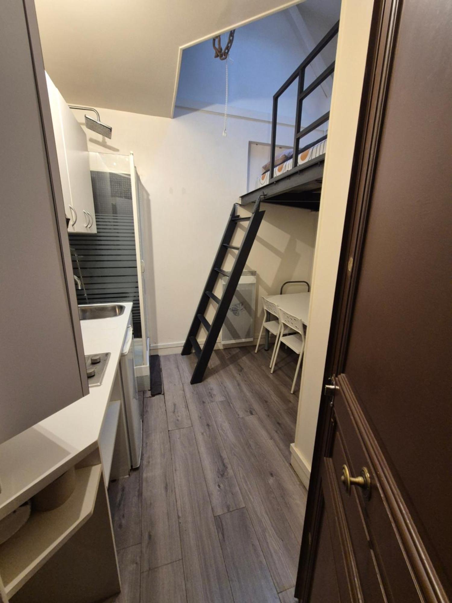 Appartement Studio Tour Eiffel Champ De Mars 75015