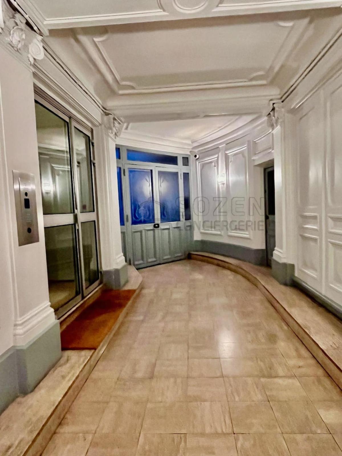 Haussmannien De Luxe Paris
