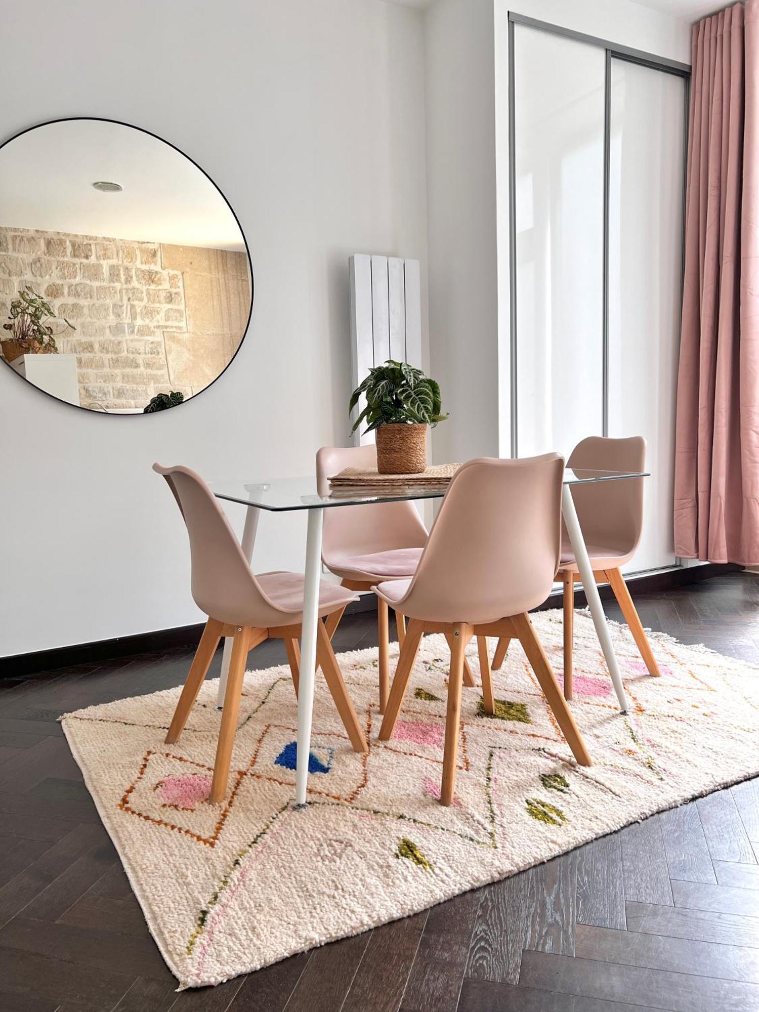Apartment Canal St Martin Miss Dodu