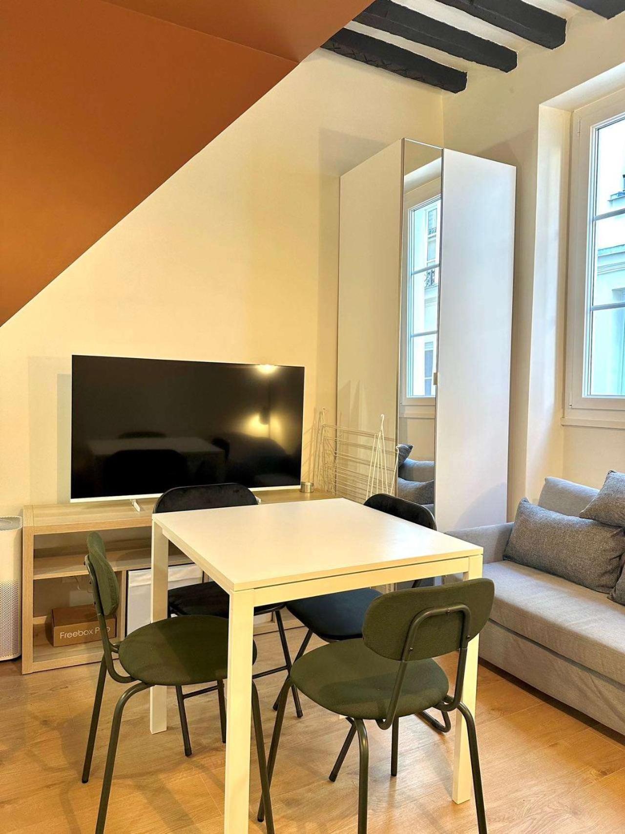 Cozy Near Pompidou Marais In Vertus Apartment *