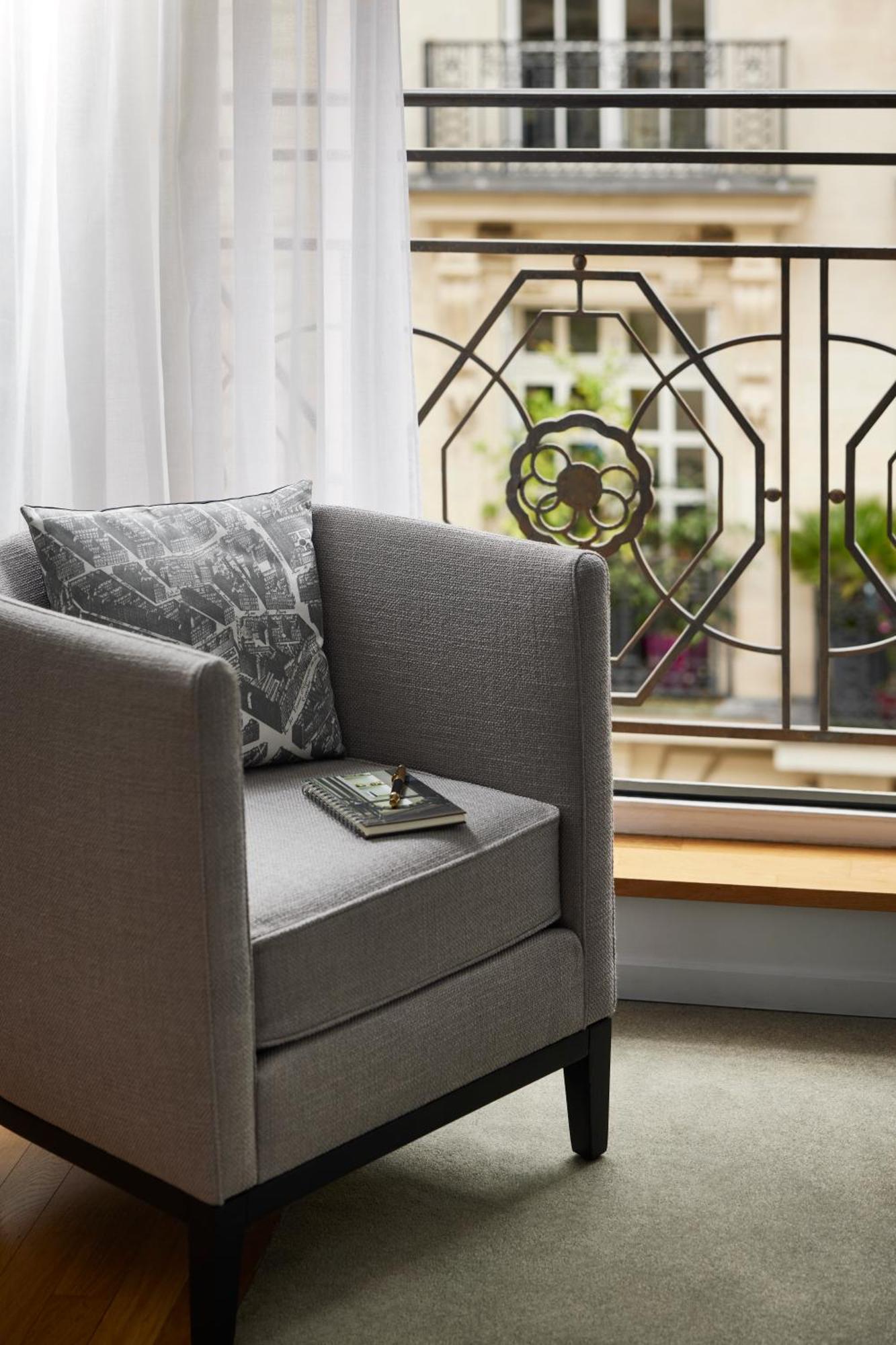 Sofitel Arc De Triomphe 5*