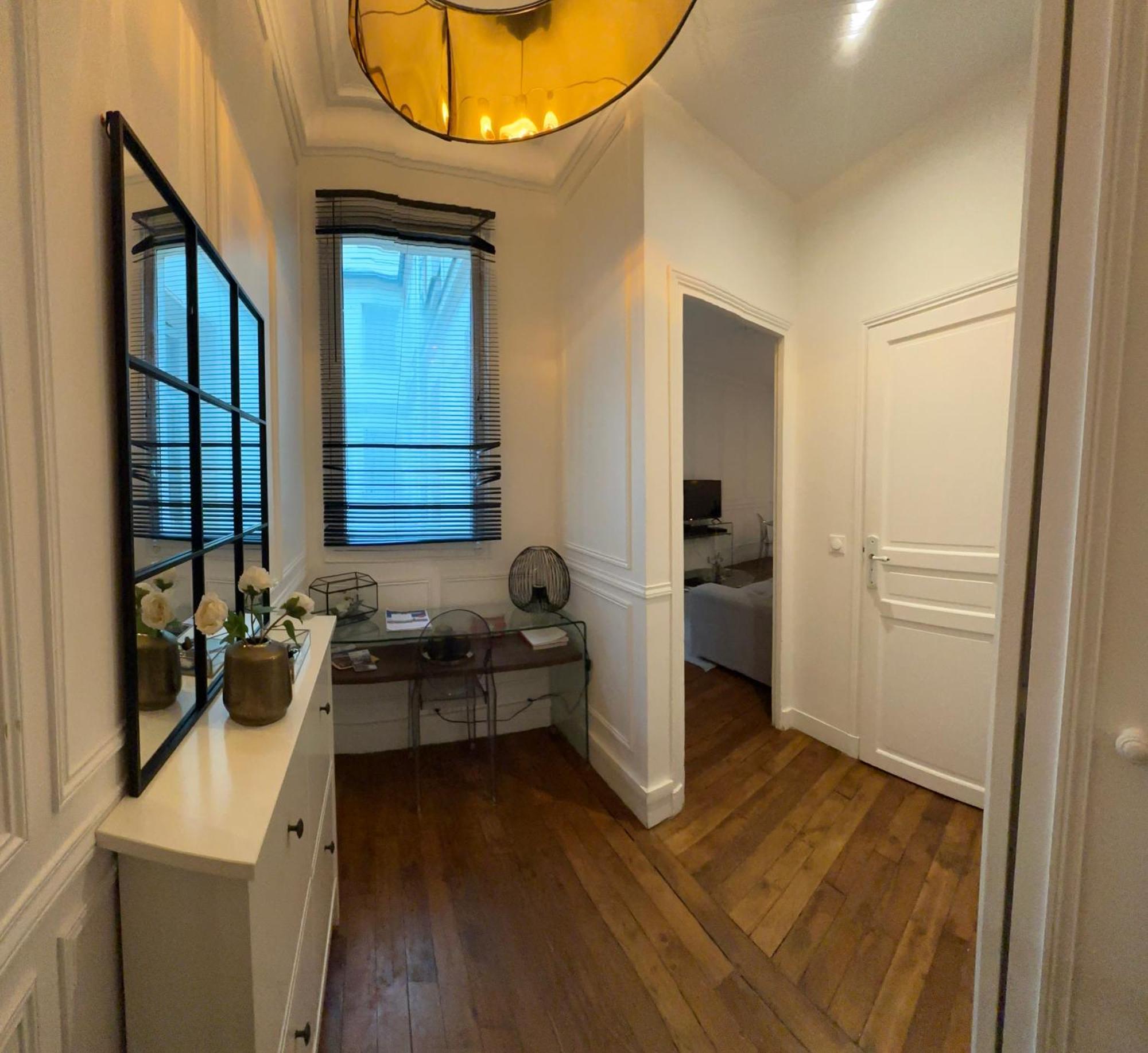 Splendide Appartement, Chic, Elegant Et Calme. * Paris