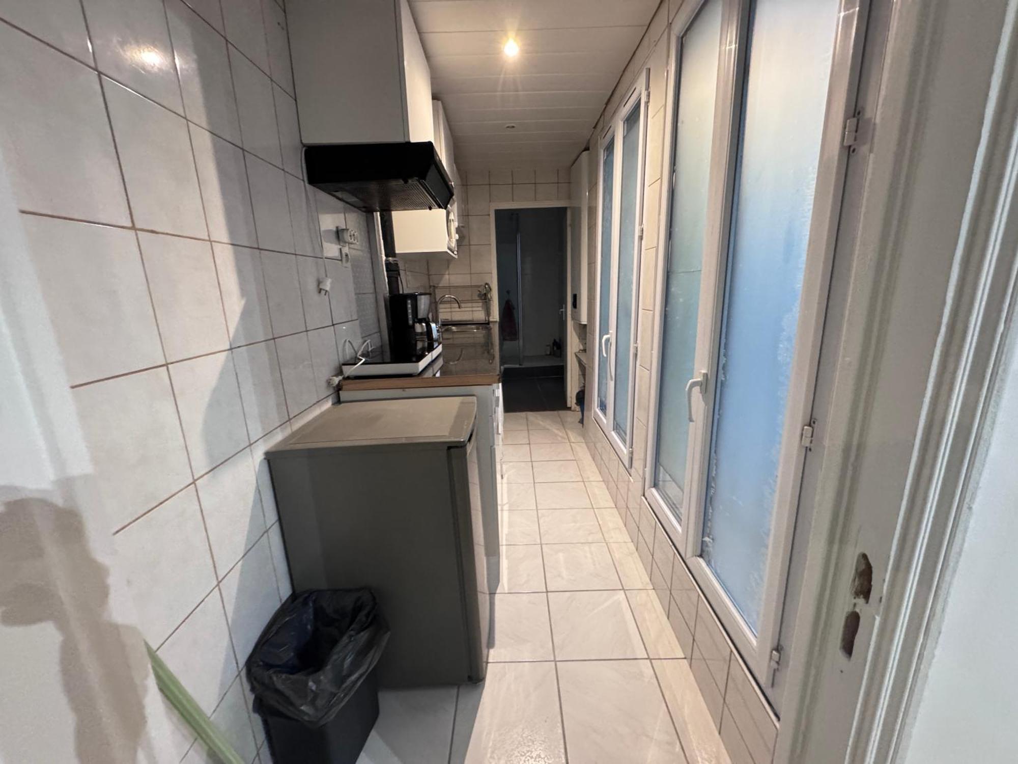 Flat For 7 Apartment *