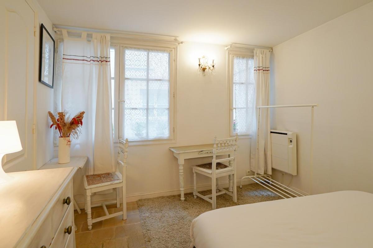 Maison Au Coeur Du Marais - Ii *
