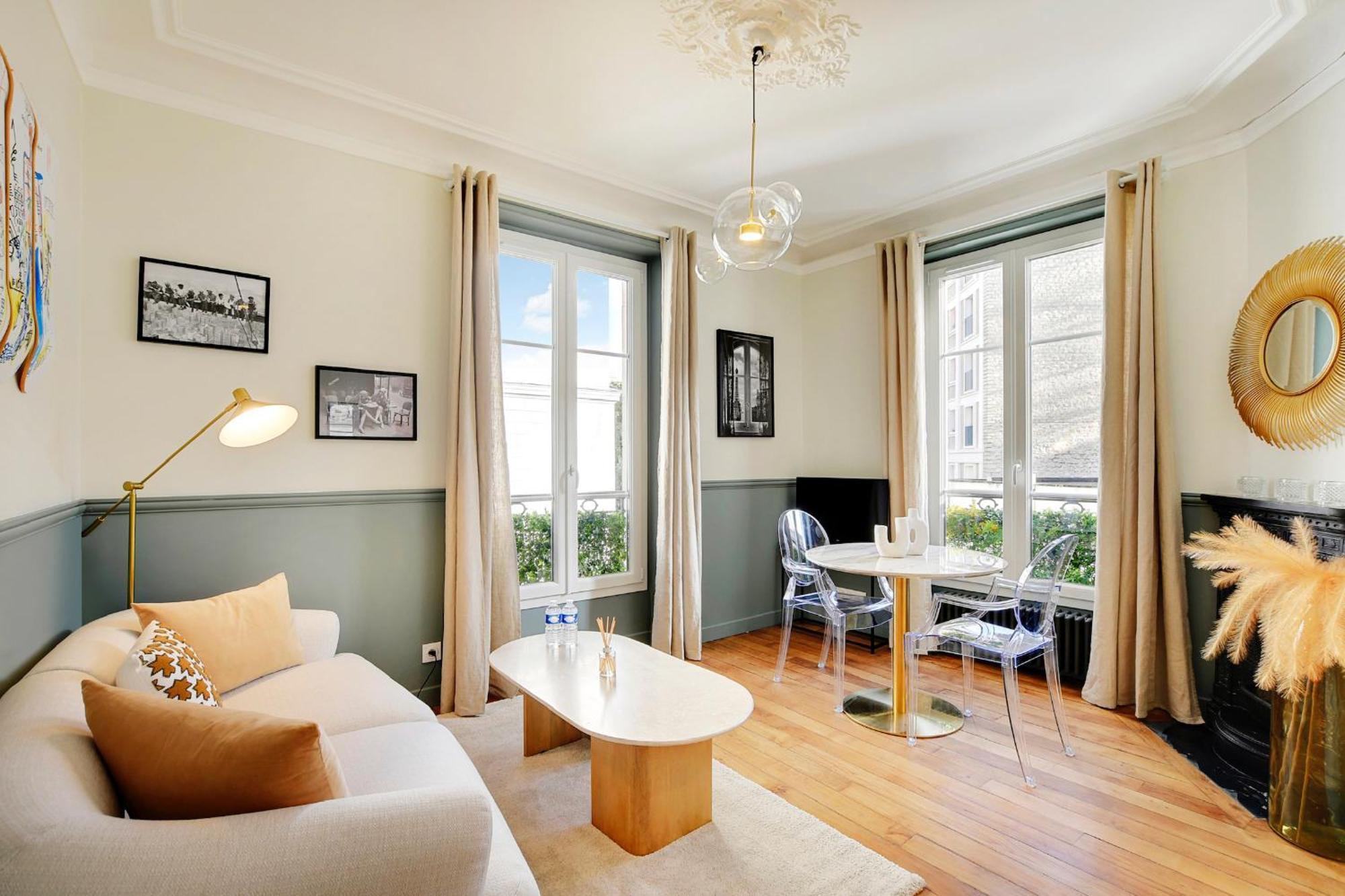 Haussmann By Les Maisons De Charloc Homes * Paris