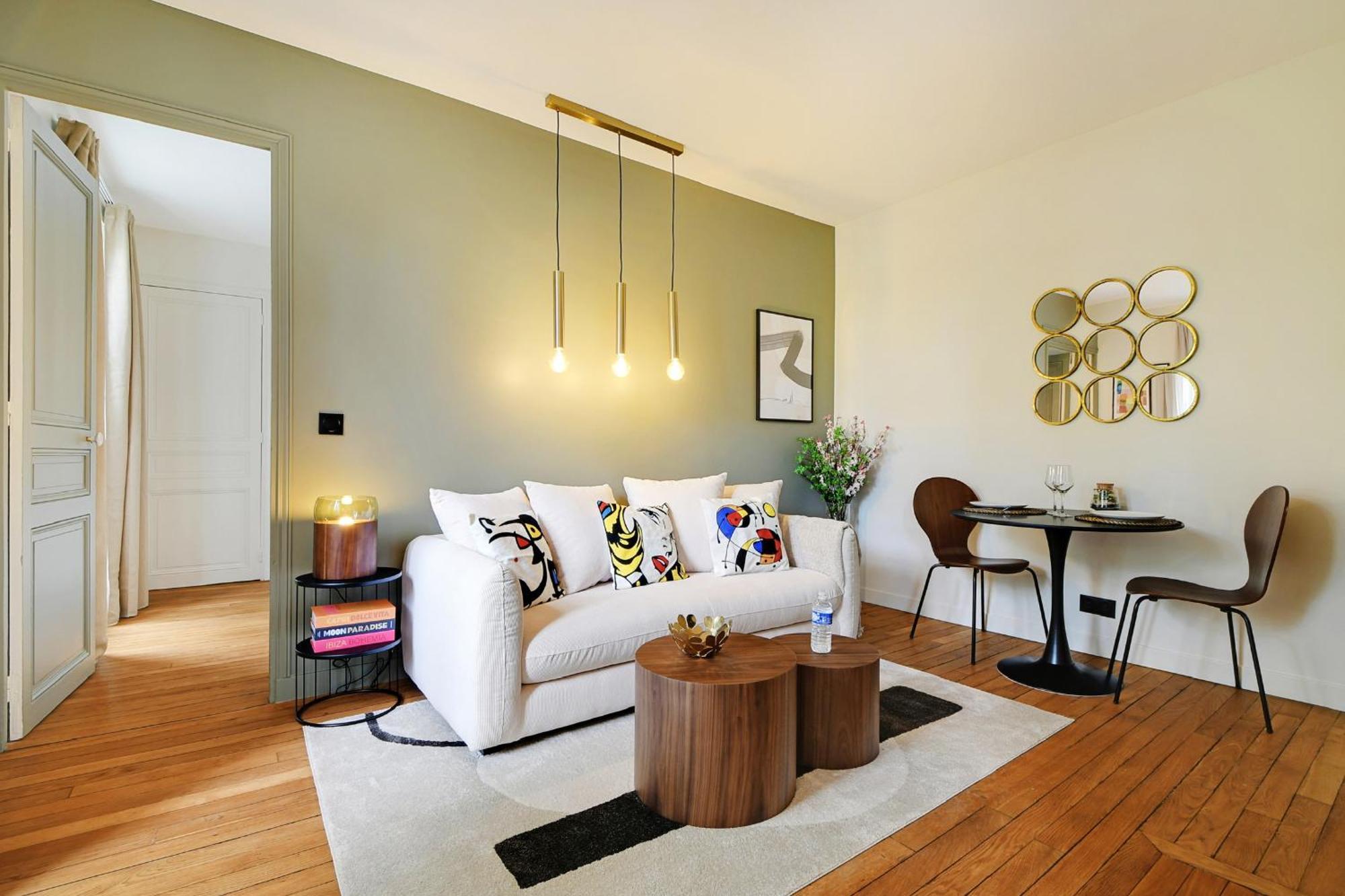 Luxury Flat By Les Maisons De Charloc Homes