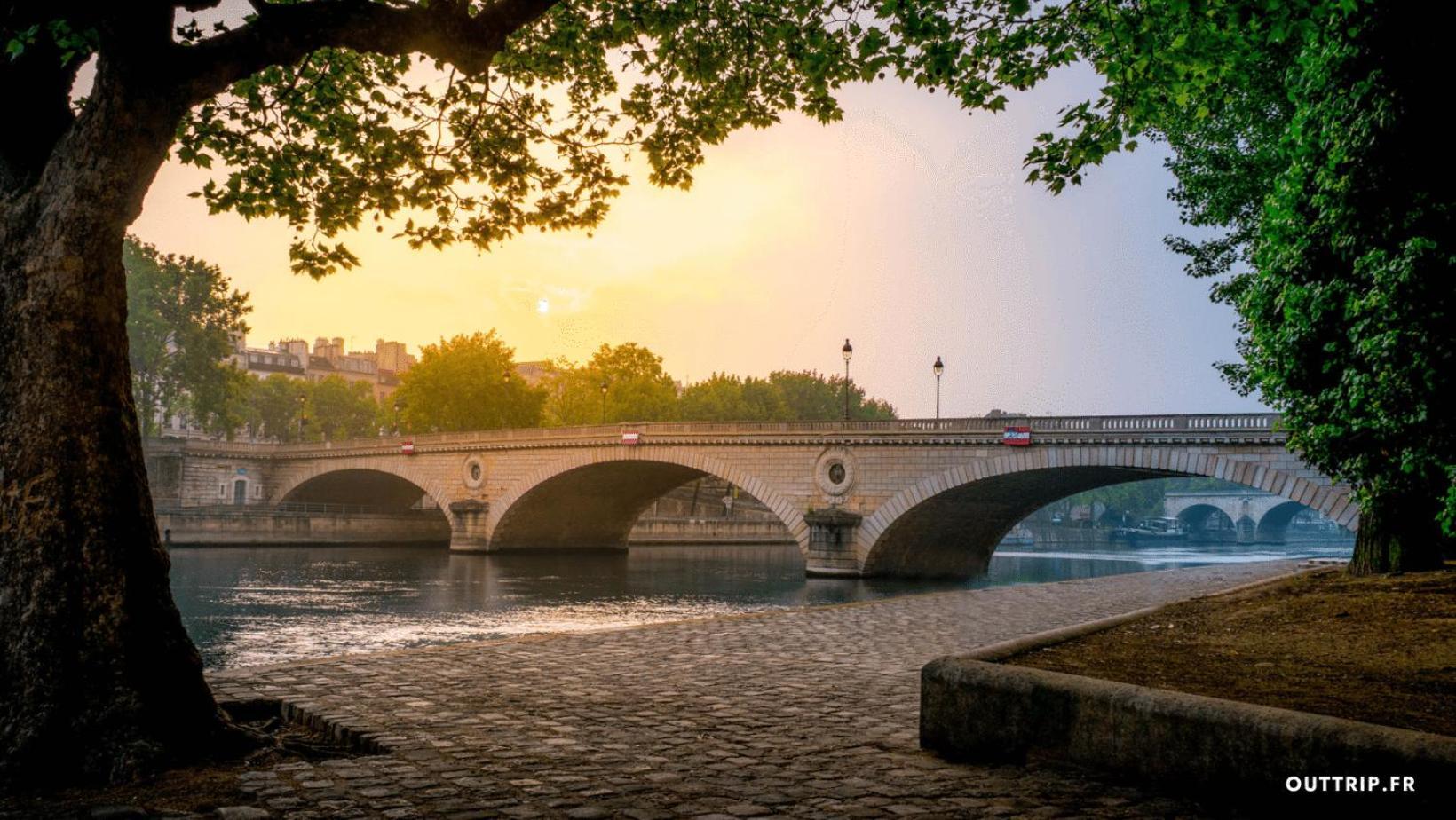 17m2 St Germain Des Pres Paris
