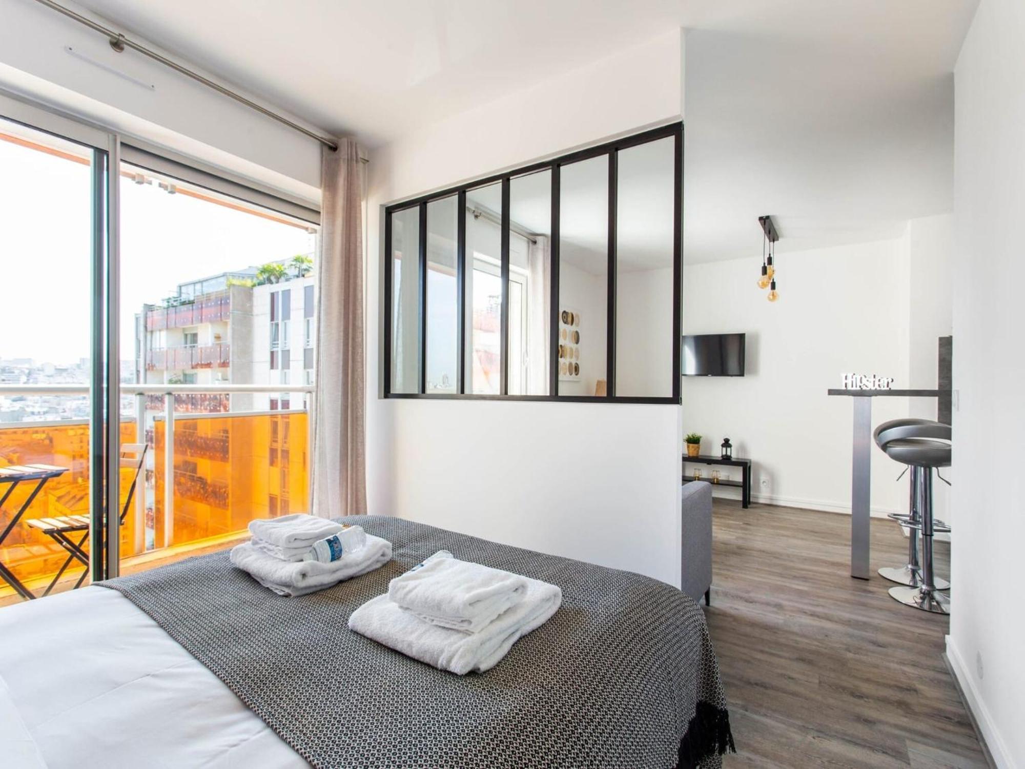 Apartment 1bdr 4p Stunning Views In Canal St Martin