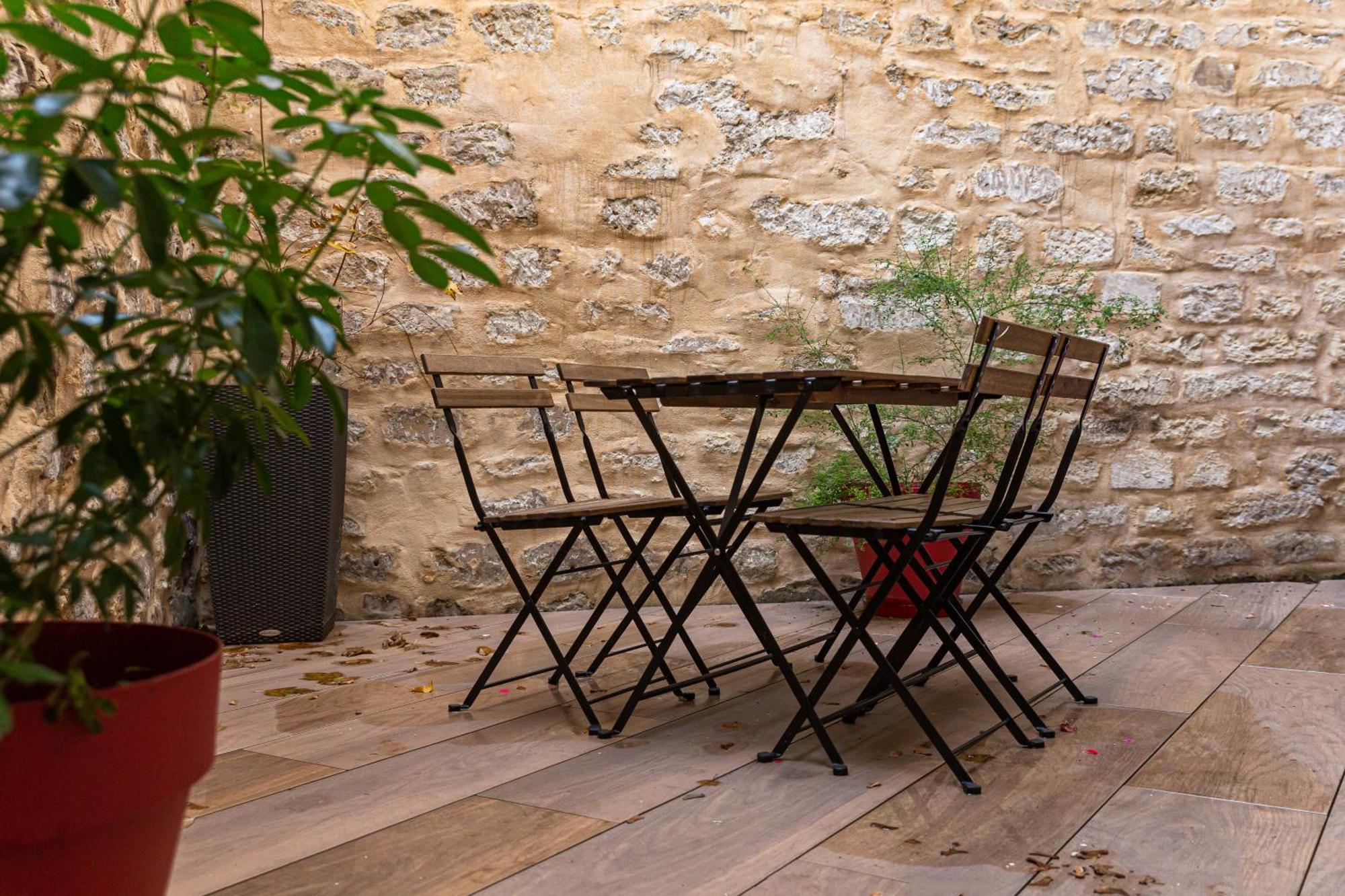 Le Charme De Montmartre - Patio Prive-sacre-coeur - Parking Gratuit - Metro Anvers Appartement