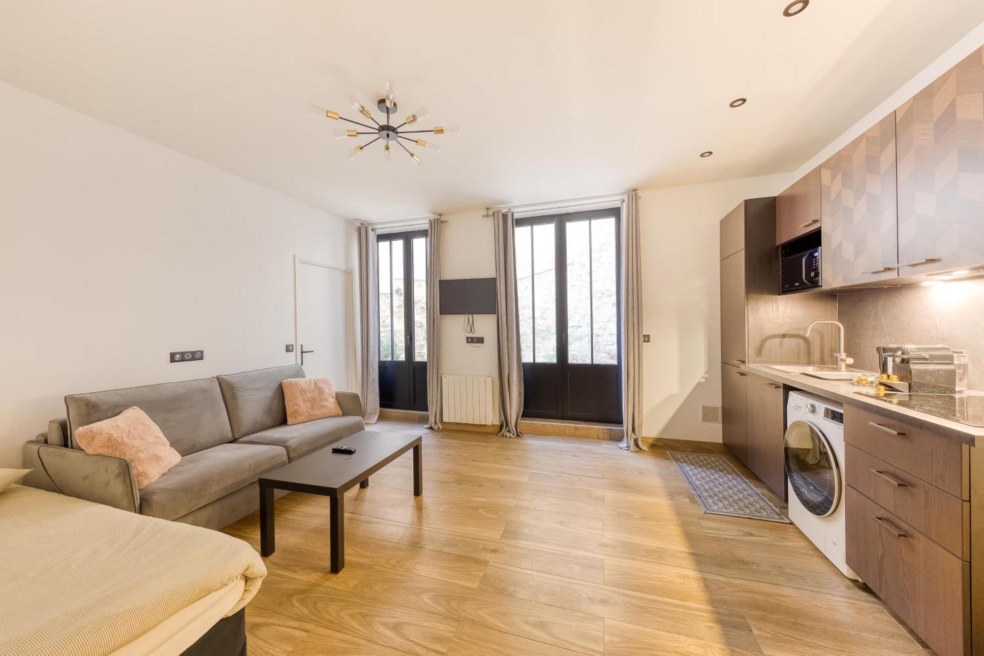 Le Charme De Montmartre - Patio Prive-sacre-coeur - Parking Gratuit - Metro Anvers * Paris