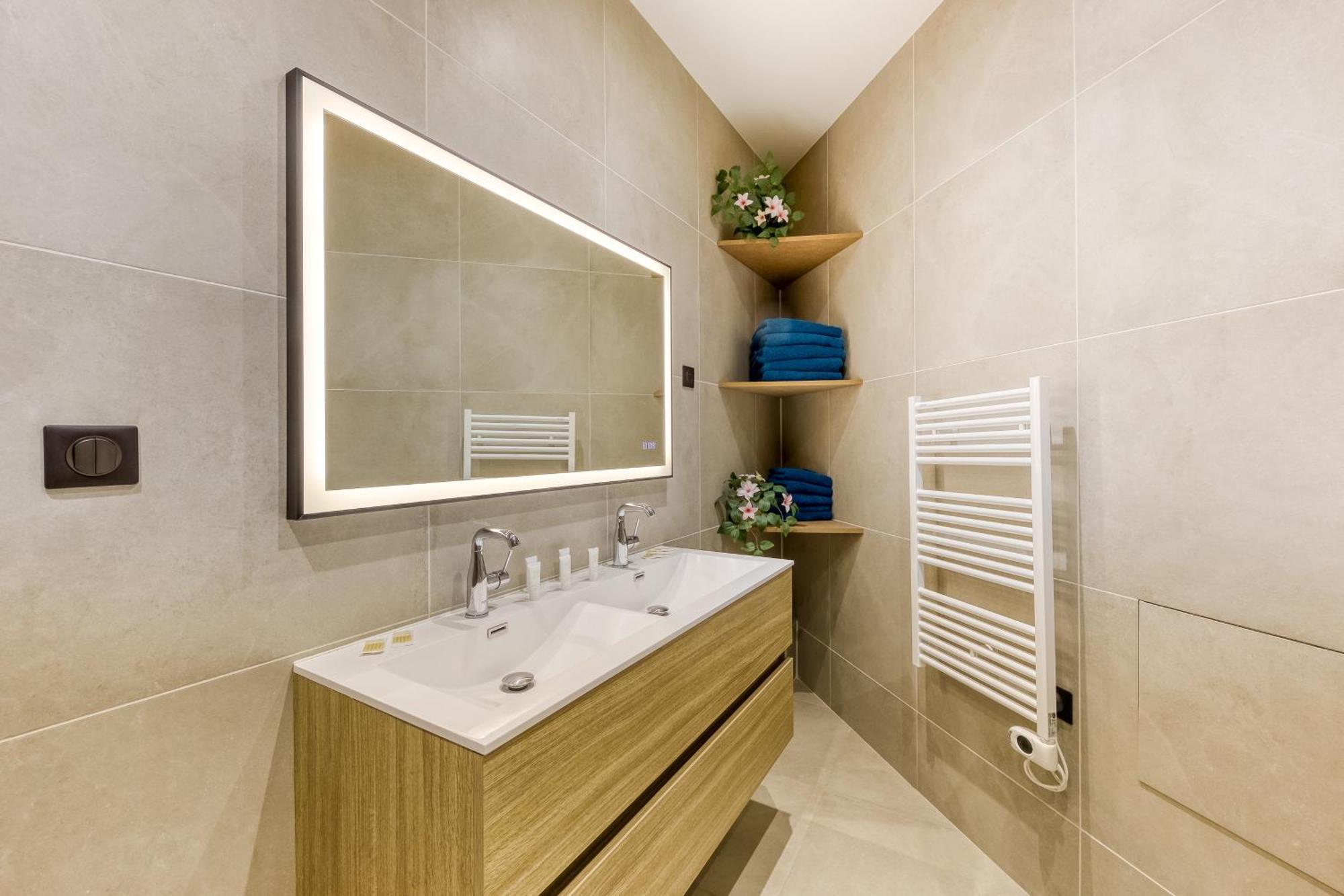 Appartement Le Charme De Montmartre - Patio Prive-sacre-coeur - Parking Gratuit - Metro Anvers