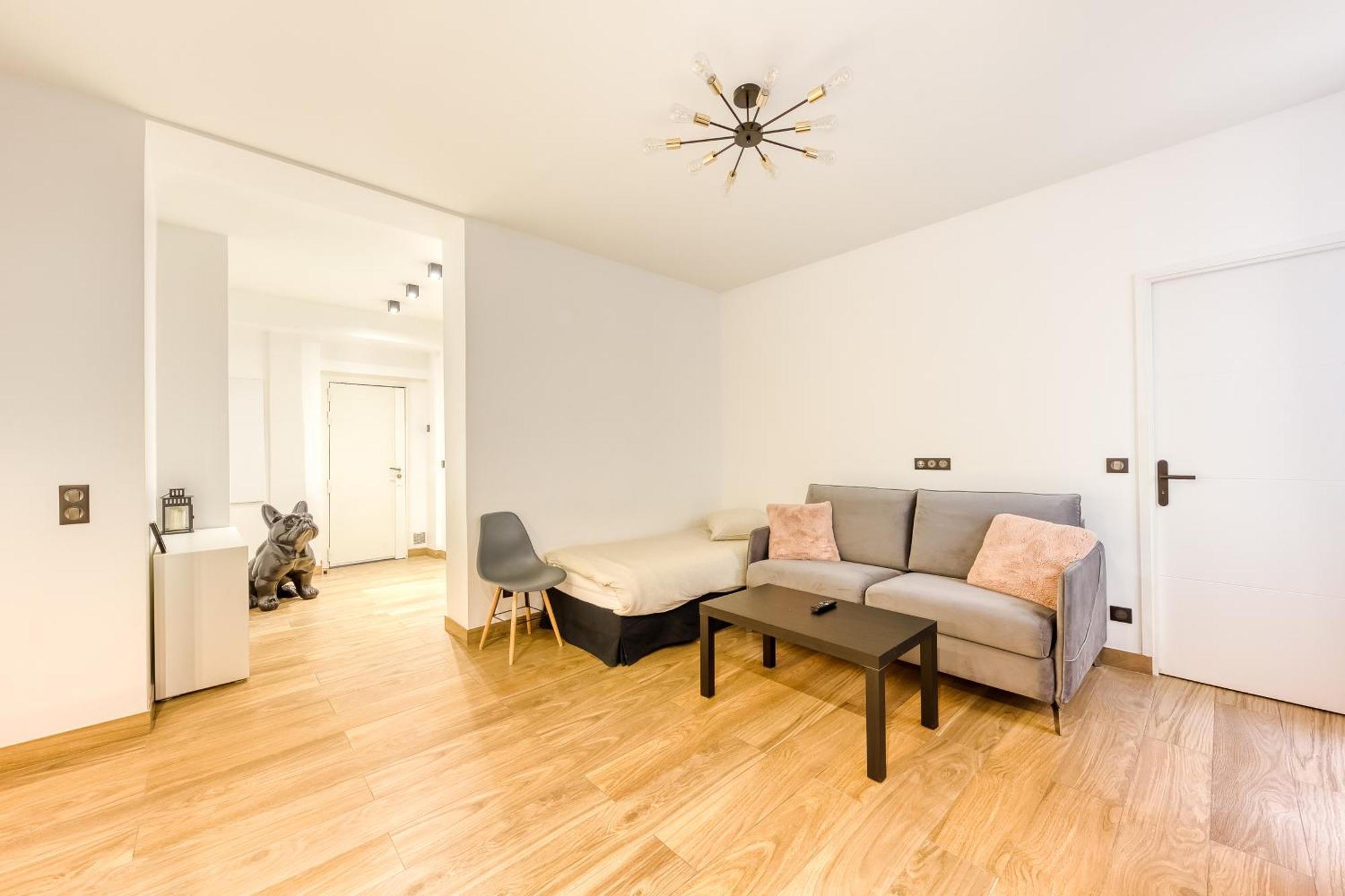 Appartement Le Charme De Montmartre - Patio Prive-sacre-coeur - Parking Gratuit - Metro Anvers *