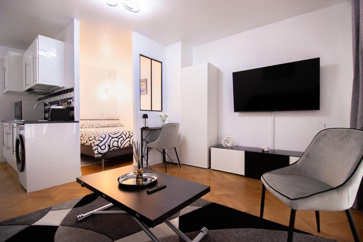 Stylish Escape In The Vibrant 11th Arrondissement Appartement Paris