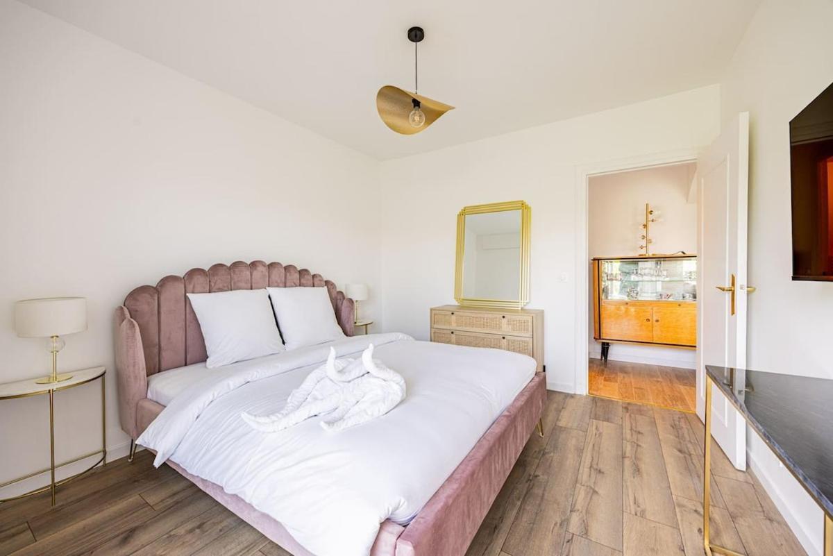 3 Bedroom #3sdb#champ De Mars# Eiffel Tower *