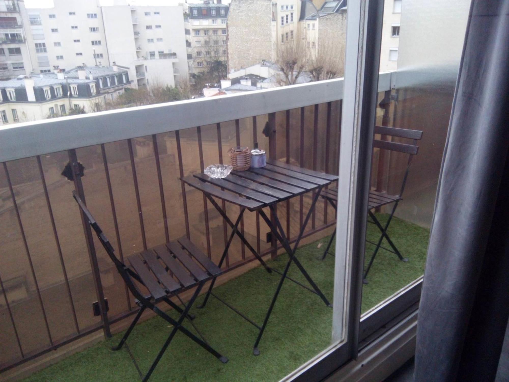 16 Apartment