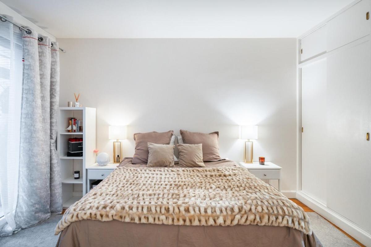 Luxury And Elegance Georges V Apartment
