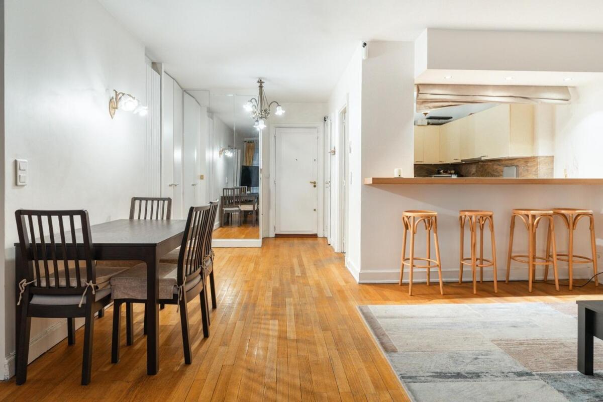 Luxury And Elegance Georges V Apartment