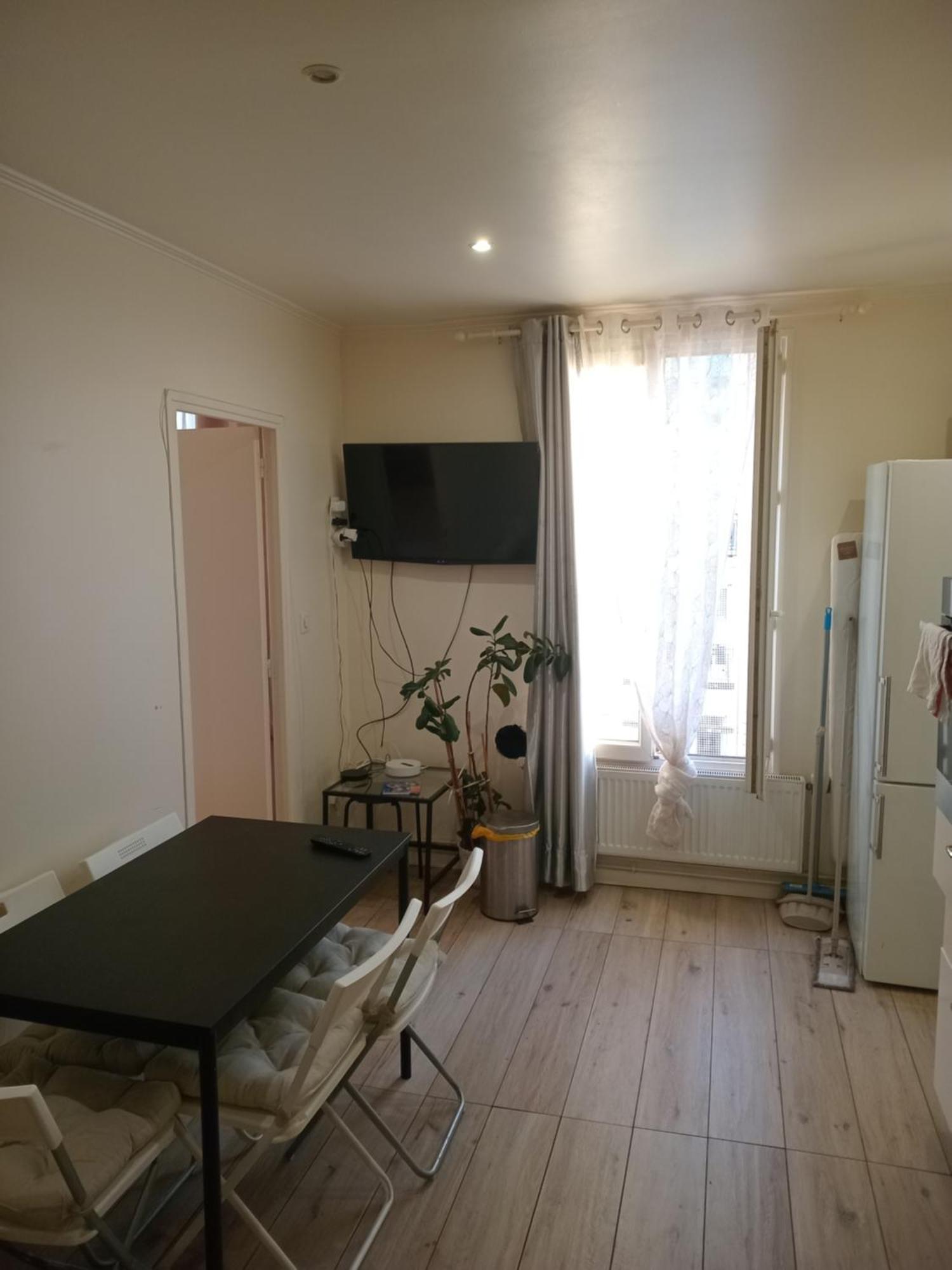 5 Personne Salon Proche Centre Apartment *