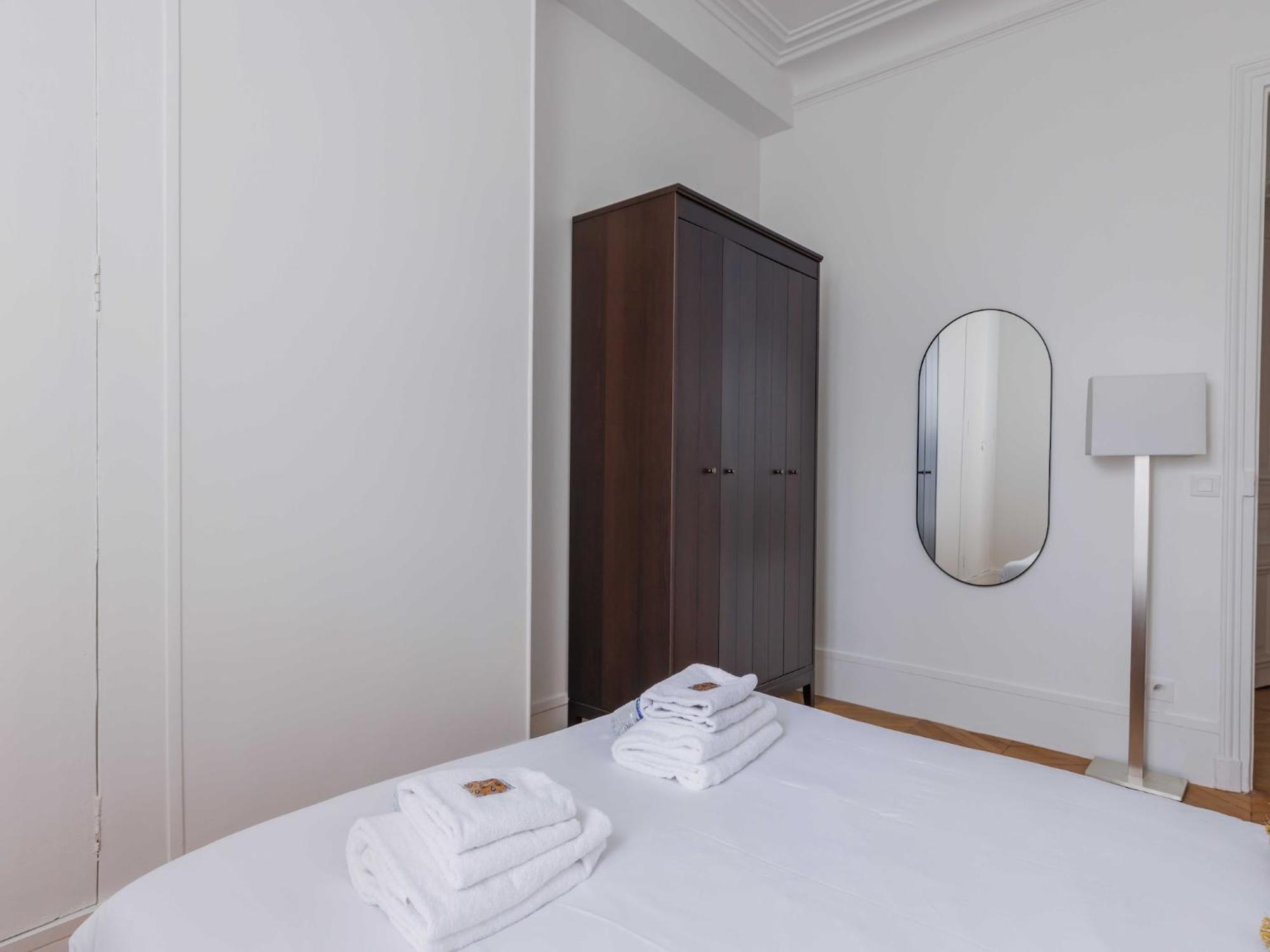 Apartment Appt 1 Bdr 2p Near Buttes Chaumont Paris
