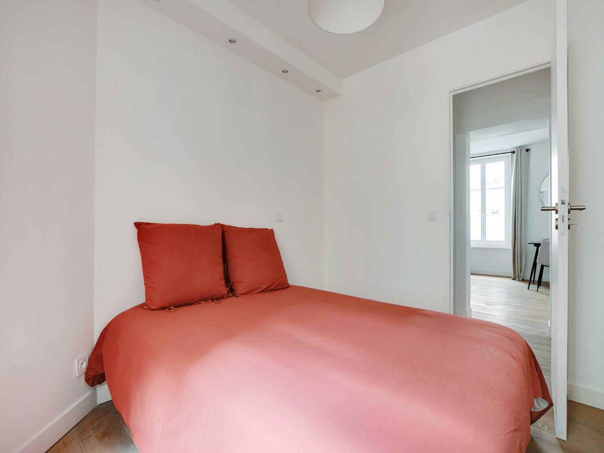 Modern - 2bd 6p - Batignolles Paris
