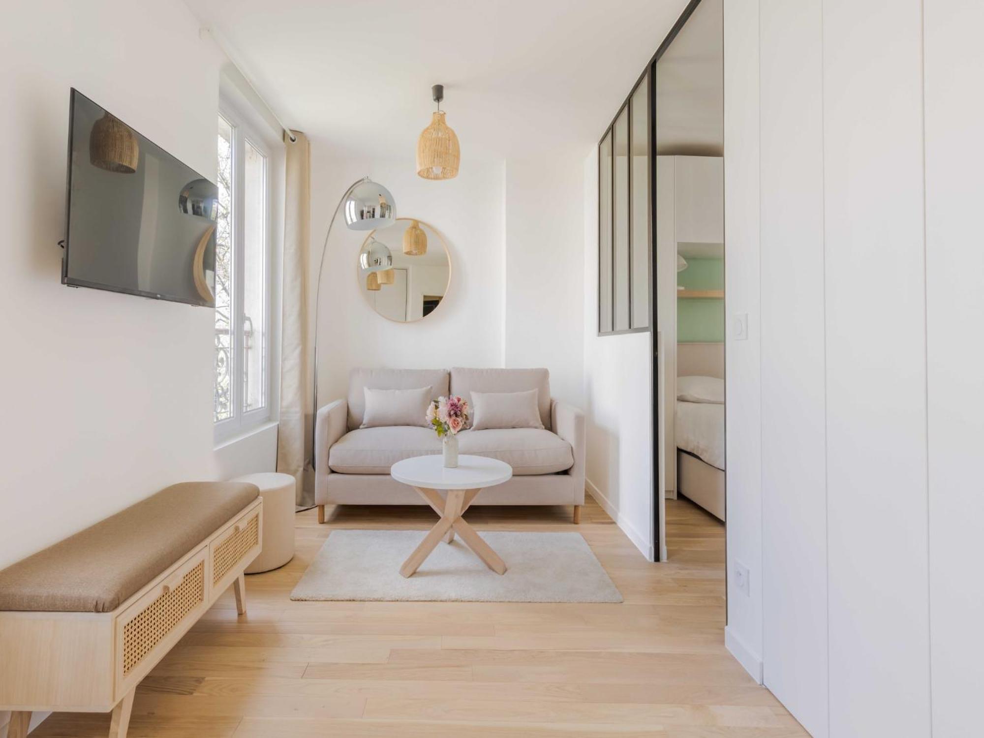 Apartment 1bdr Passage Des Abbesses Paris