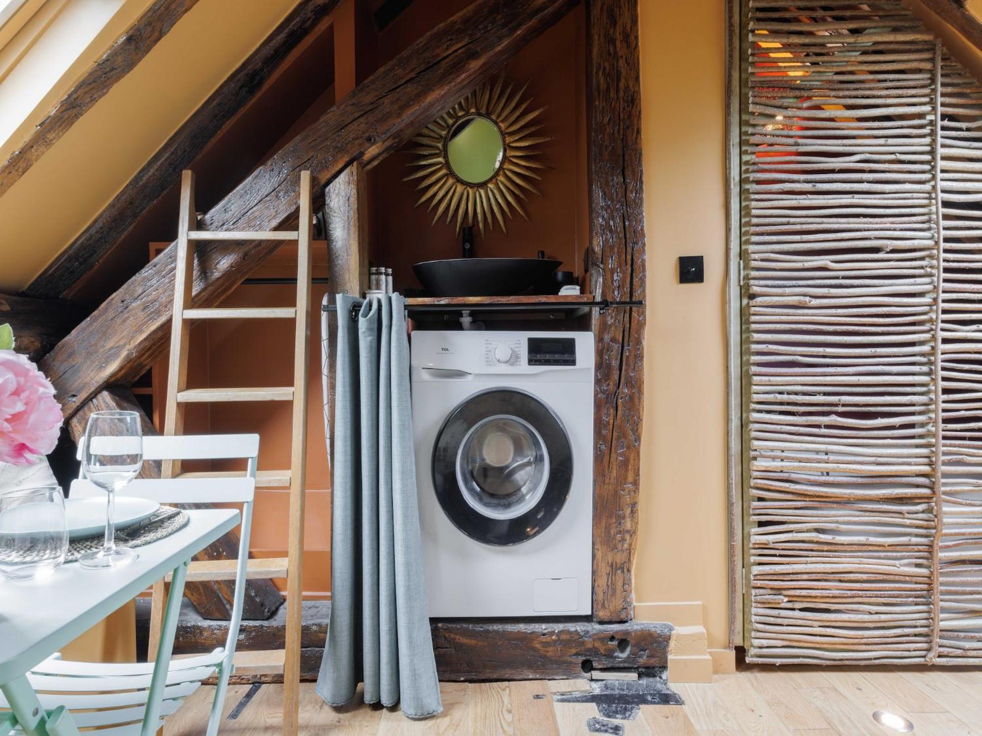 Apartment Atypical Near Jardin Du Luxembourg - Mobility Lease *