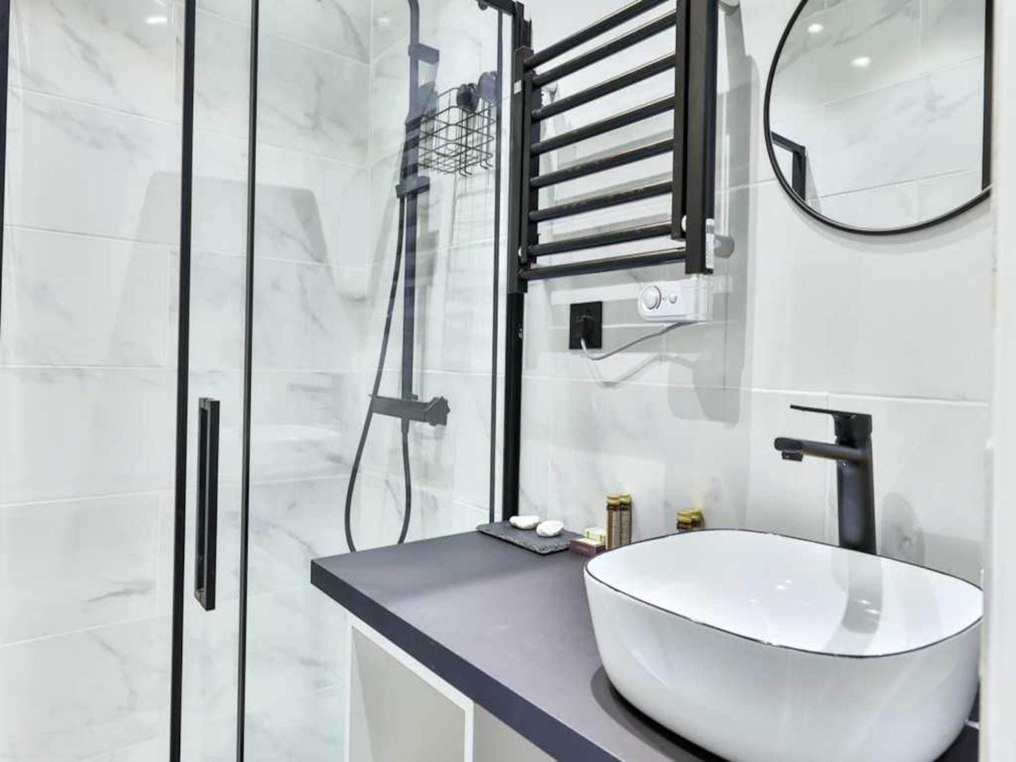 Apartment Modern Flat - Passage Des Petites Ecuries - Mobility Lease Paris