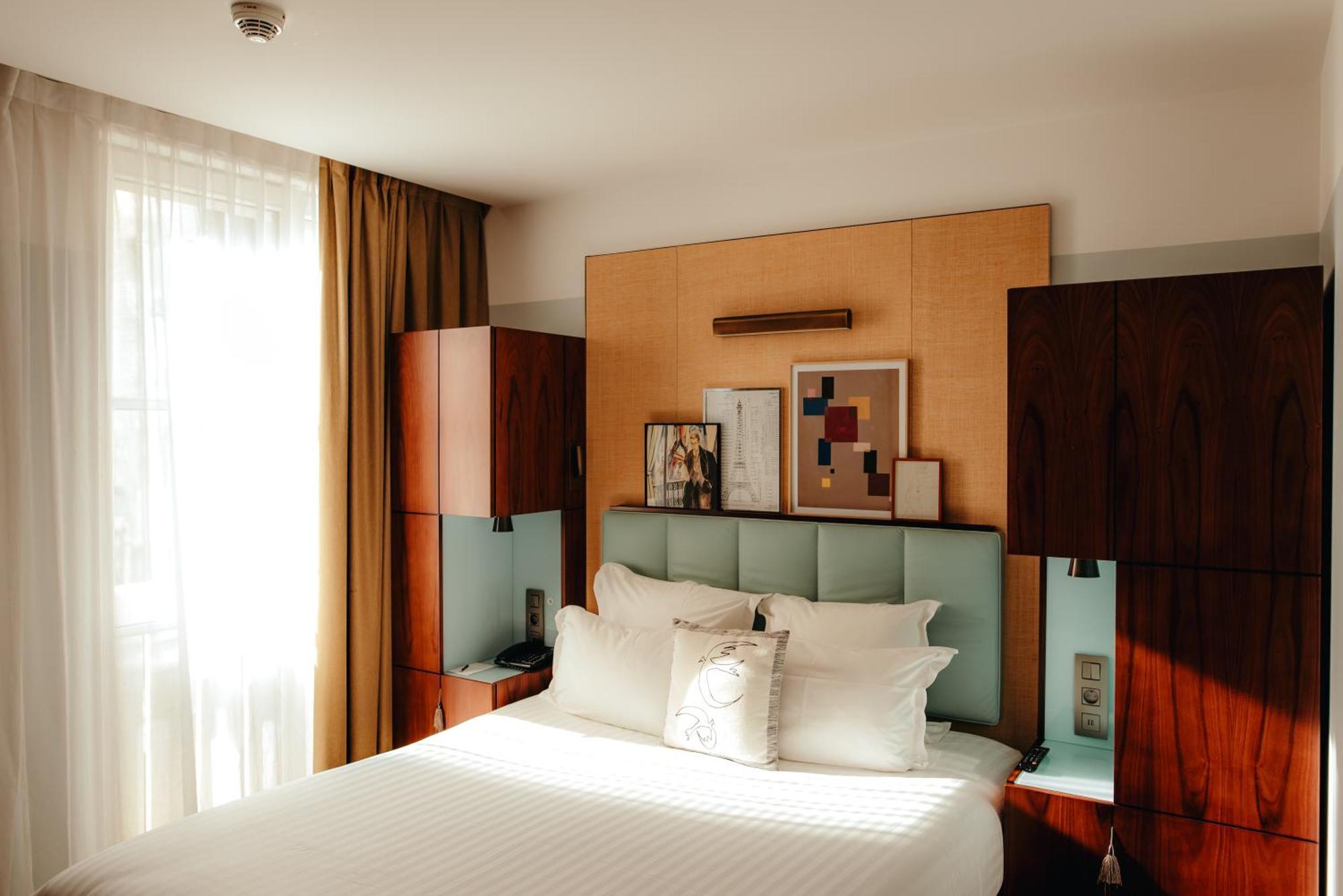 Hotel Eiffel Blomet Paris