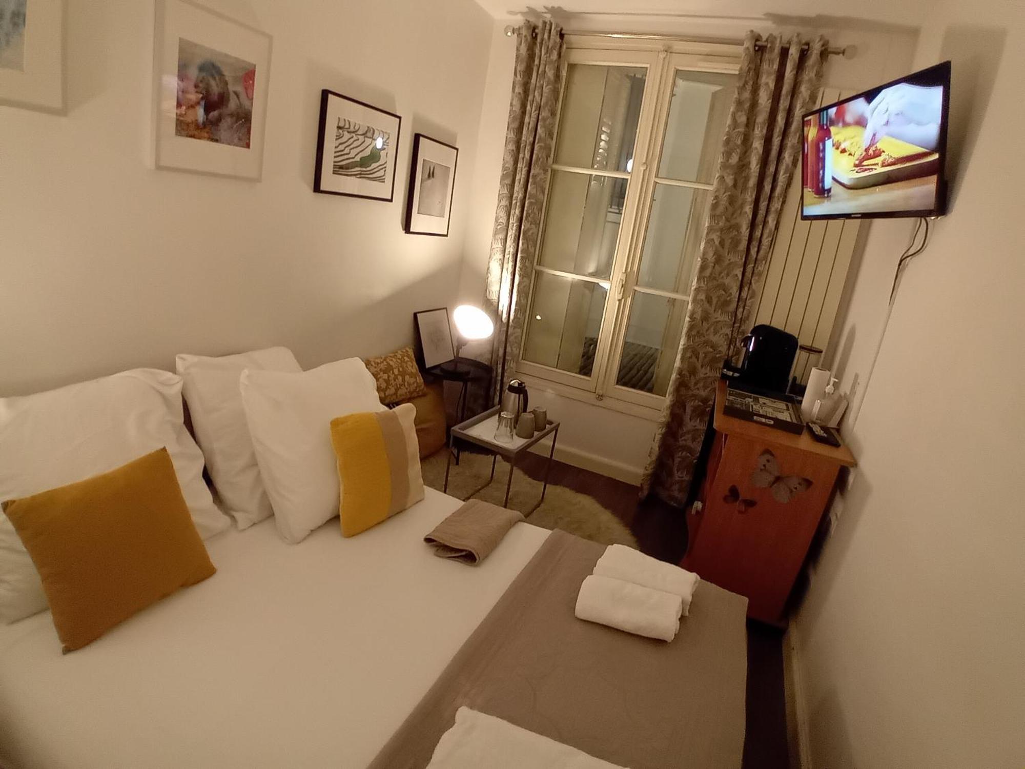 Appartement 1 Minute Gare Montparnasse,center,close To Louvre Meusm And Eiffel Tour ,amusing Place