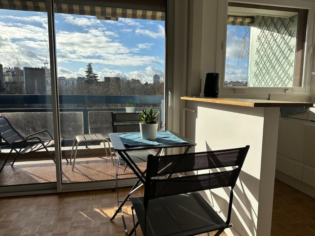 Appartement Mobility Lease- Sunny With Large Balcony, Park View At 15