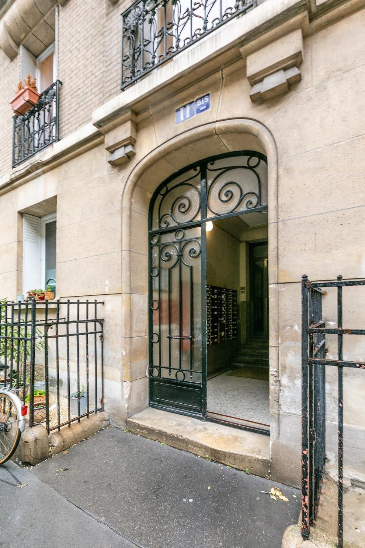 Apartment Refurbished Haussmannian Paris