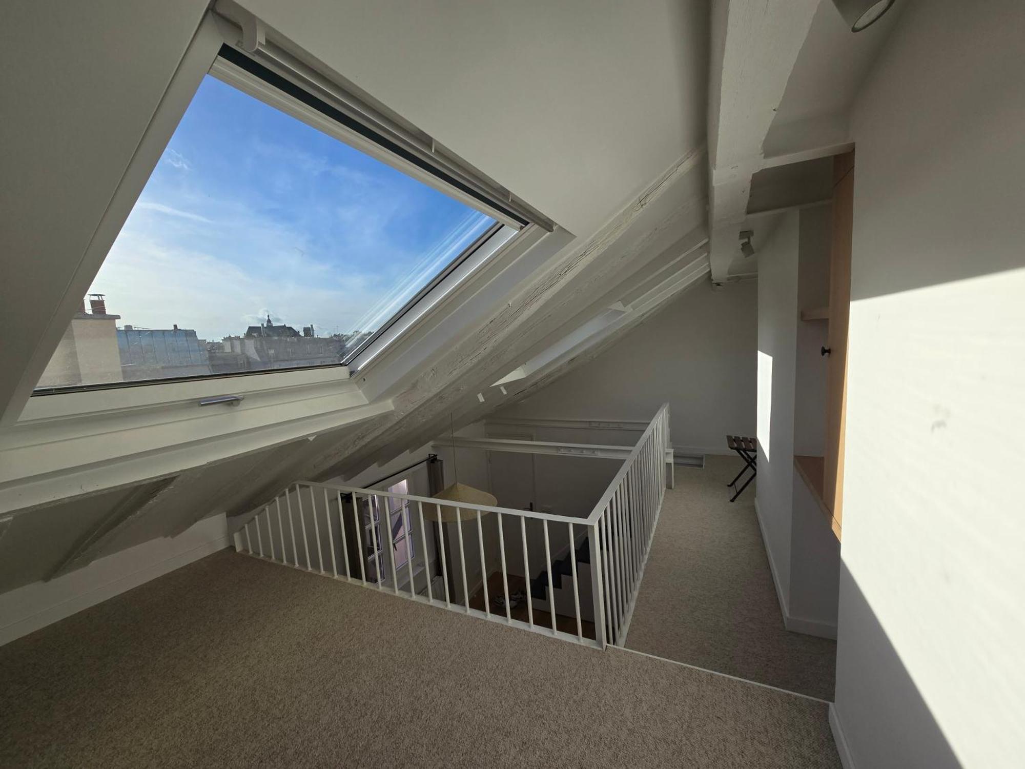 Apartment Duplex Plein Sud Refait A Neuf - 2eme - Vue Exceptionnelle Toits Paris