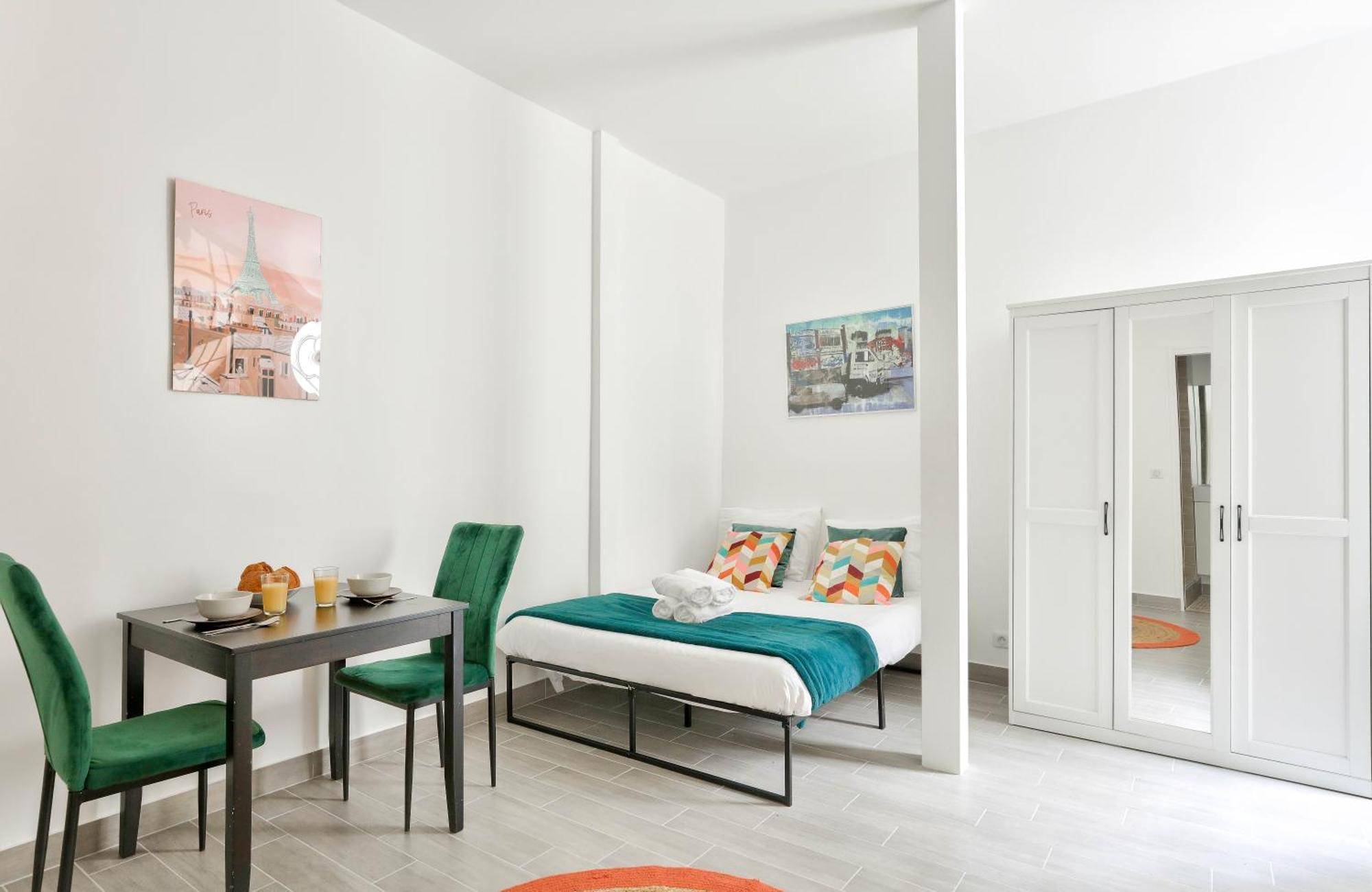 New & Design In The Heart Of Le Marais Apartment